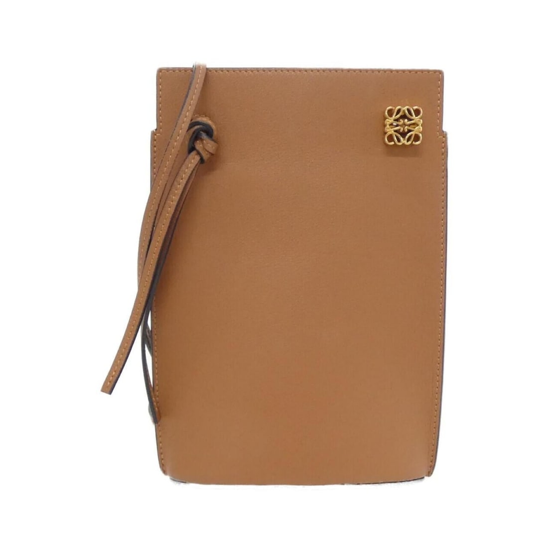 Loewe Dice Pocket C630R12X01 Shoulder Bag: --- Catalog ---Category: SizeSize (HxWxD): 20cm x 13cm x 4cm / 7.87'' x 5.11'' x 1.57''Category: DesignType: Shoulder bagColor: BrownGender: WomenMaterial: Leather Leather/Fur Type: CalfskinCategory: 