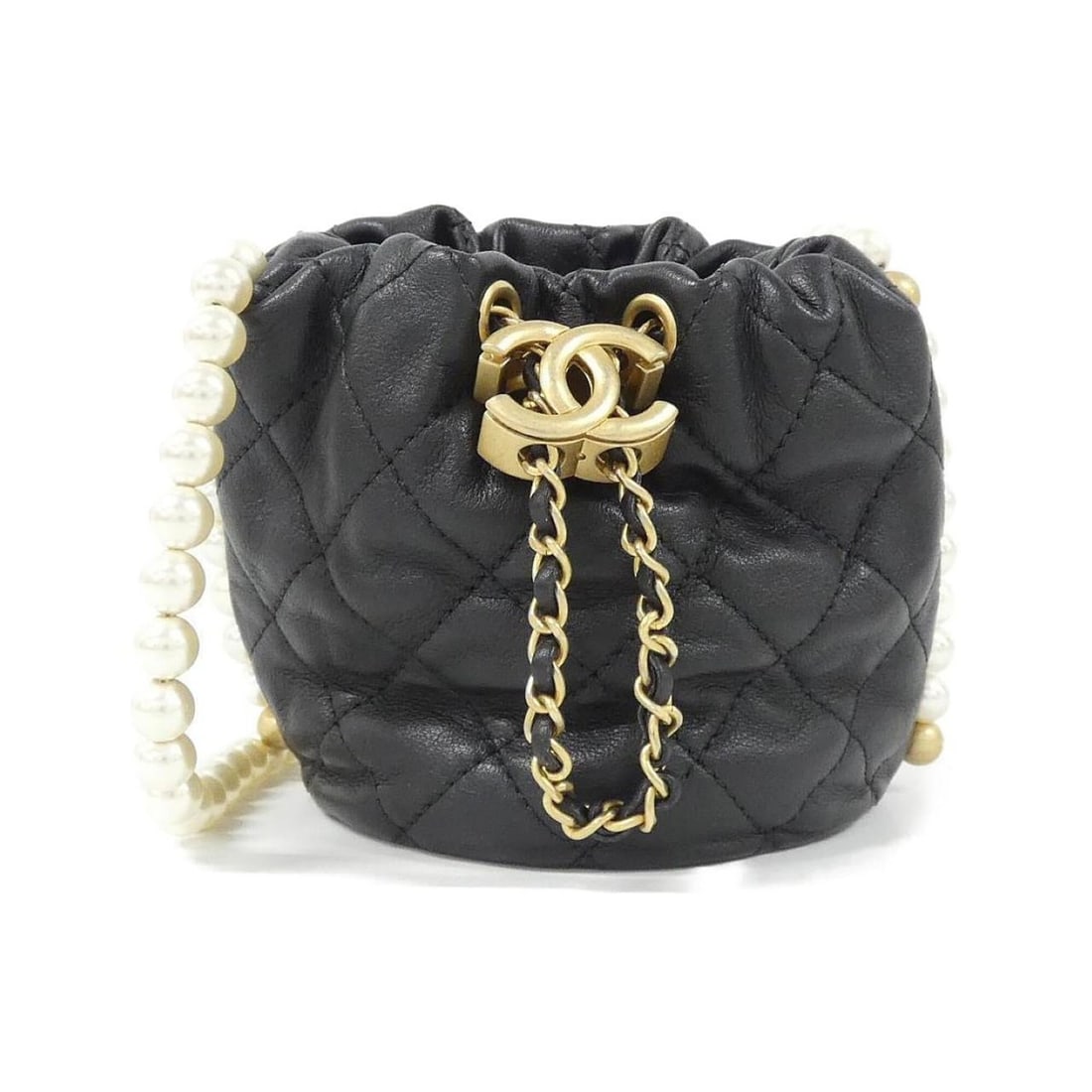 Chanel AS2529 Shoulder Bag: --- Catalog ---Category: SizeSize (HxWxD): 11cm x 11cm x 11cm / 4.33'' x 4.33'' x 4.33''Category: DesignType: Shoulder bagColor: BlackGender: WomenCategory: GeneralMPN: AS2529Brand: Chanel--- Item
