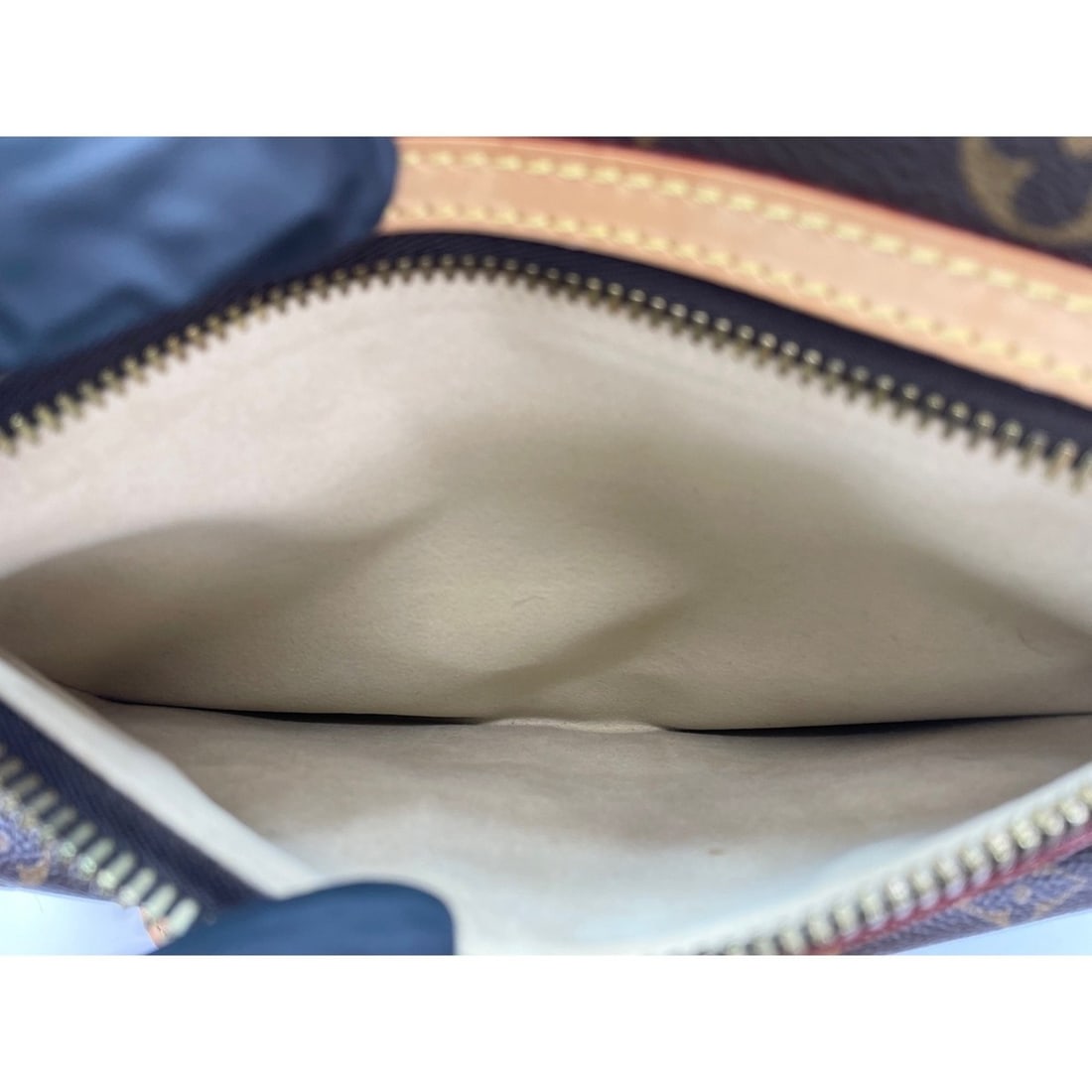Chanel handbag - 15