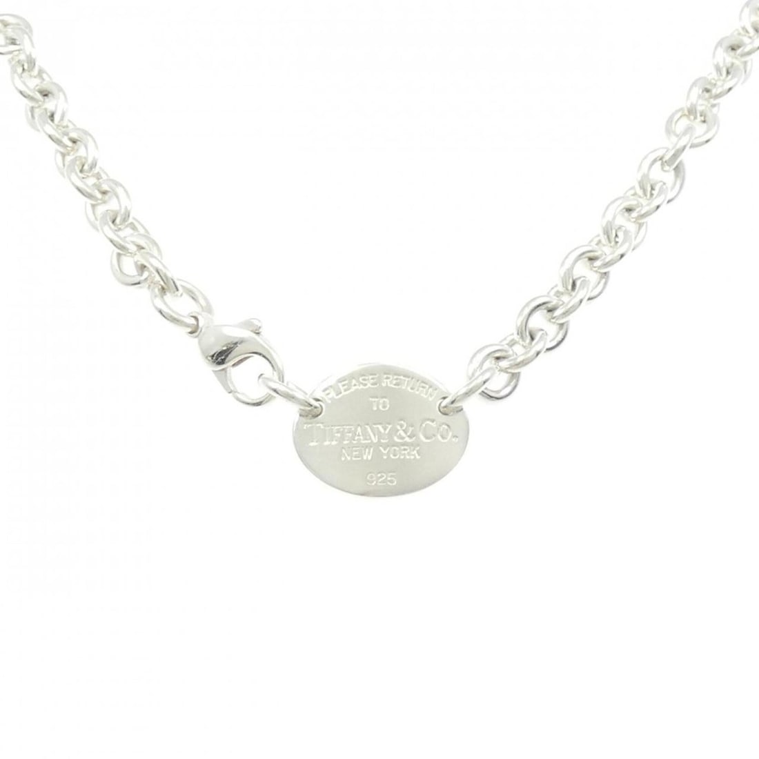 Tiffany & Co. Return to Necklace: --- Catalog ---Category: SizePendant Size: 17.6mm / 0.69''Neck Circumference: 38 cm / 14.96''Category: DesignColor: SilverGender: WomenMaterial: Silver 925Necklace Type: NecklaceCategory: