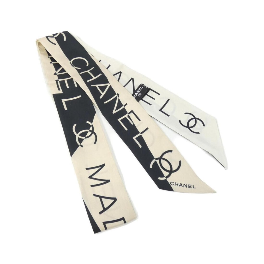 Chanel AAA483 Hairband: --- Catalog ---Category: SizeSize (LxW): 6cm x 1.6m / 2.36'' x 62.99''Category: DesignType: HeadbandColor: Beige, Black, IvoryGender: WomenMaterial: SilkCategory: GeneralMPN: AAA483Brand: Chanel---