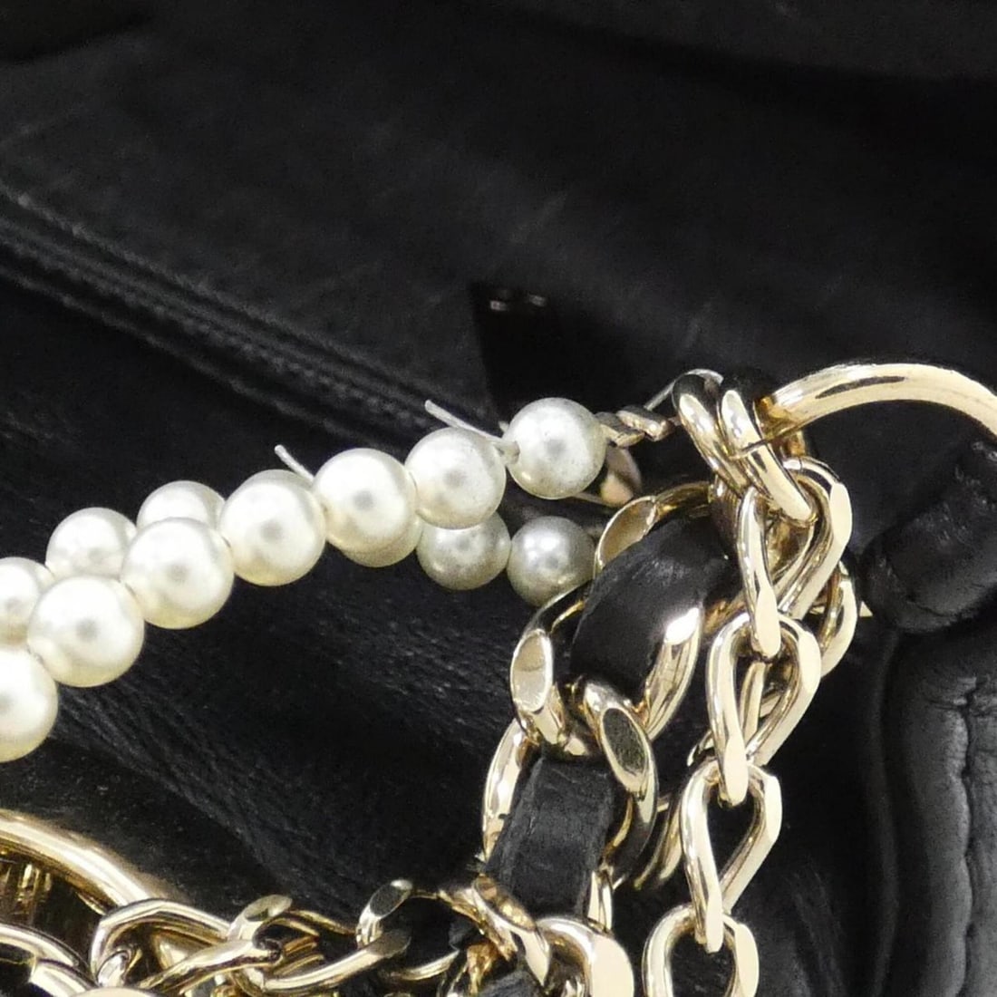 Chanel ABG014 Keychain - 8