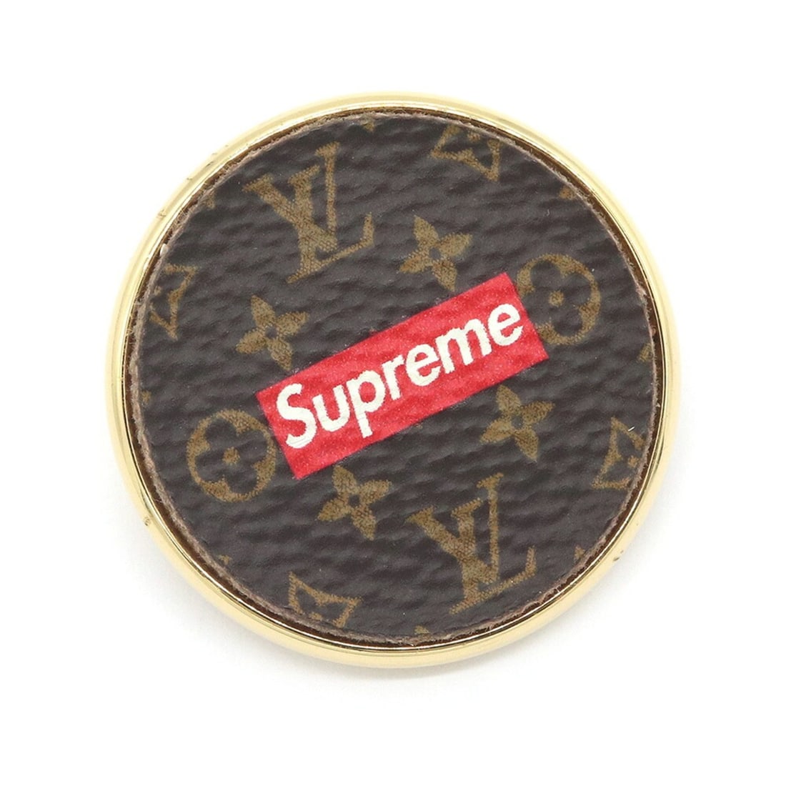 Louis Vuitton Supreme Collaboration Pin Badge MP2076 Monogram Box Metal Hardware Men's Women's LOUIS: --- Catalog ---Category: SizeCharm Size: 3.2cm / 1.26''Category: DesignColor: BrownGender: Men,WomenMaterial: MetalCategory: GeneralMPN: MP2076Brand: Louis VuittonCountry of Origin: Italy--- Item