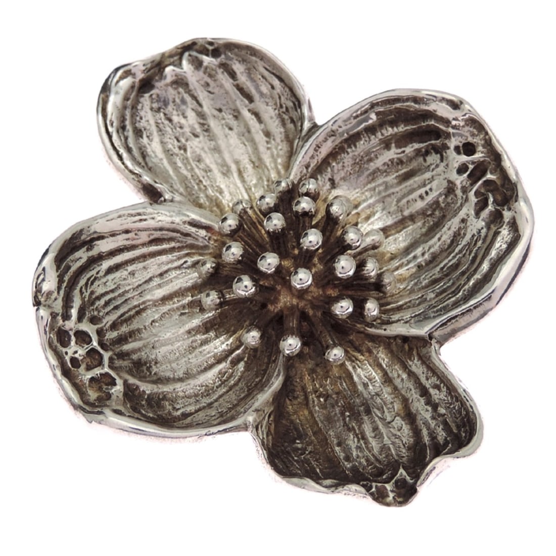 Tiffany & Co. Flower Brooch for Women, Sterling Silver 925: --- Catalog ---Category: SizeSize (HxWxD): 3.5cm x 3.18cm / 1.37'' x 1.25''Category: DesignType: BroochGender: WomenMaterial: Silver 925Category: GeneralBrand: Tiffany--- Item List ---Section: Conditi
