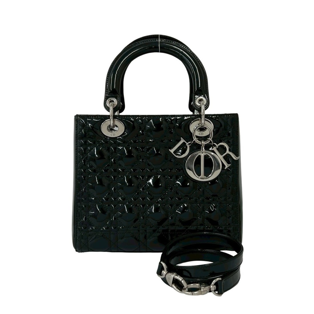 Christian Dior Lady Cannage Stitch Patent Leather 2-way Handbag/Shoulder Bag Black 80815: --- Catalog ---Category: SizeSize (HxWxD): 20cm x 24cm x 11.5cm / 7.87'' x 9.44'' x 4.52''Category: DesignType: Handbag, Shoulder bagColor: BlackGender: WomenMaterial: Patent leather Category: General