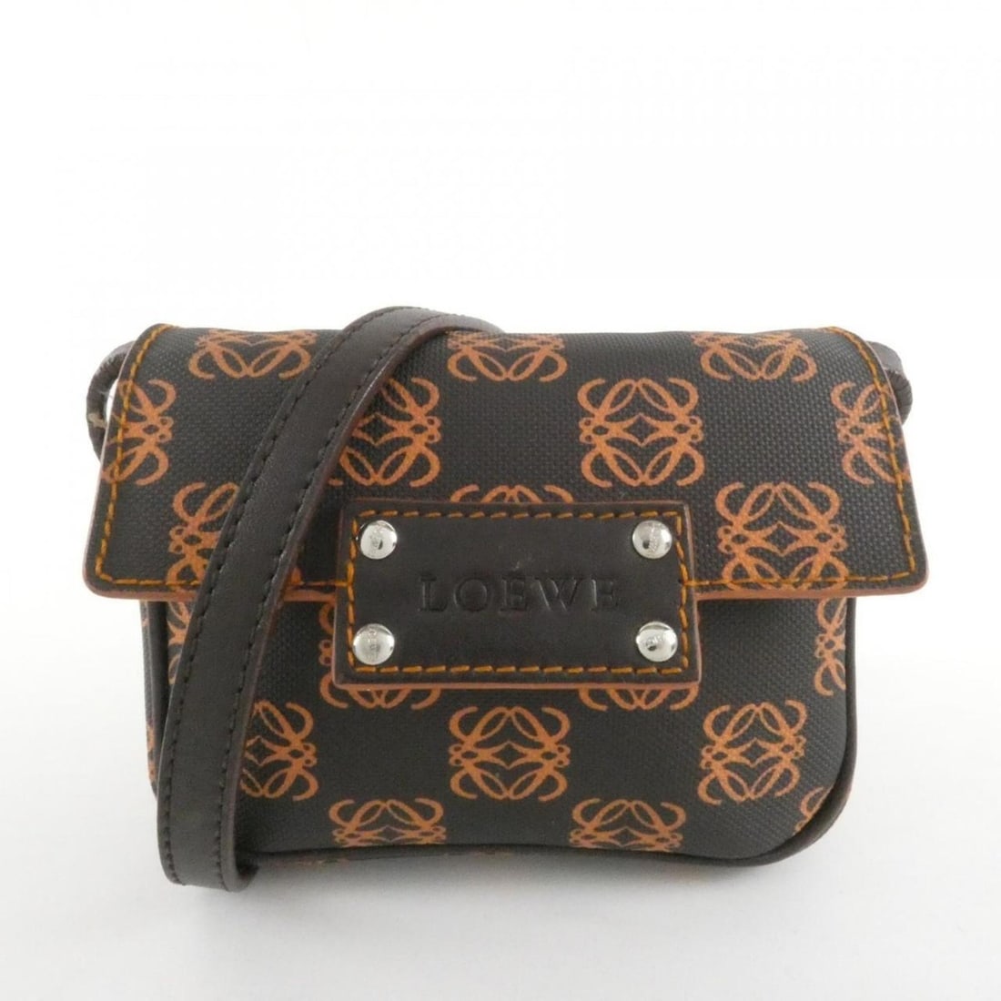 Loewe 104 80 204 Shoulder Bag: --- Catalog ---Category: SizeSize (HxWxD): 9.5cm x 13cm x 2.5cm / 3.74'' x 5.11'' x 0.98''Category: DesignType: Shoulder bagColor: Brown, OrangeGender: WomenMaterial: PVC Hardware Color: