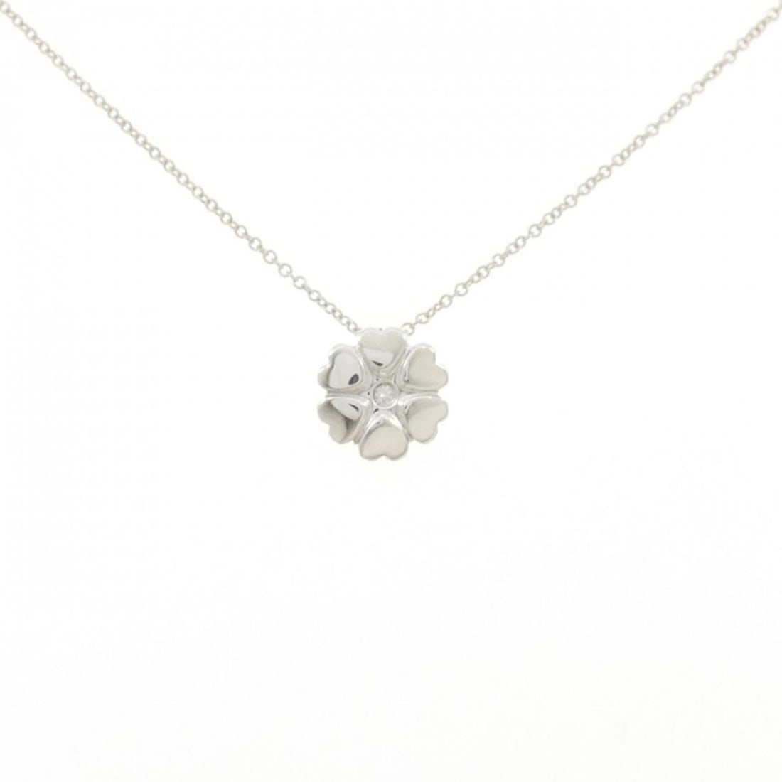 Tiffany Crown of Hearts Necklace: --- Catalog ---Category: SizePendant Size: 10.7mm x 10.5mm / 0.42'' x 0.41''Neck Circumference: 42 cm / 16.53''Category: DesignGender: WomenMaterial: Silver 925Pendant Type: PendantNecklace Type: Neck