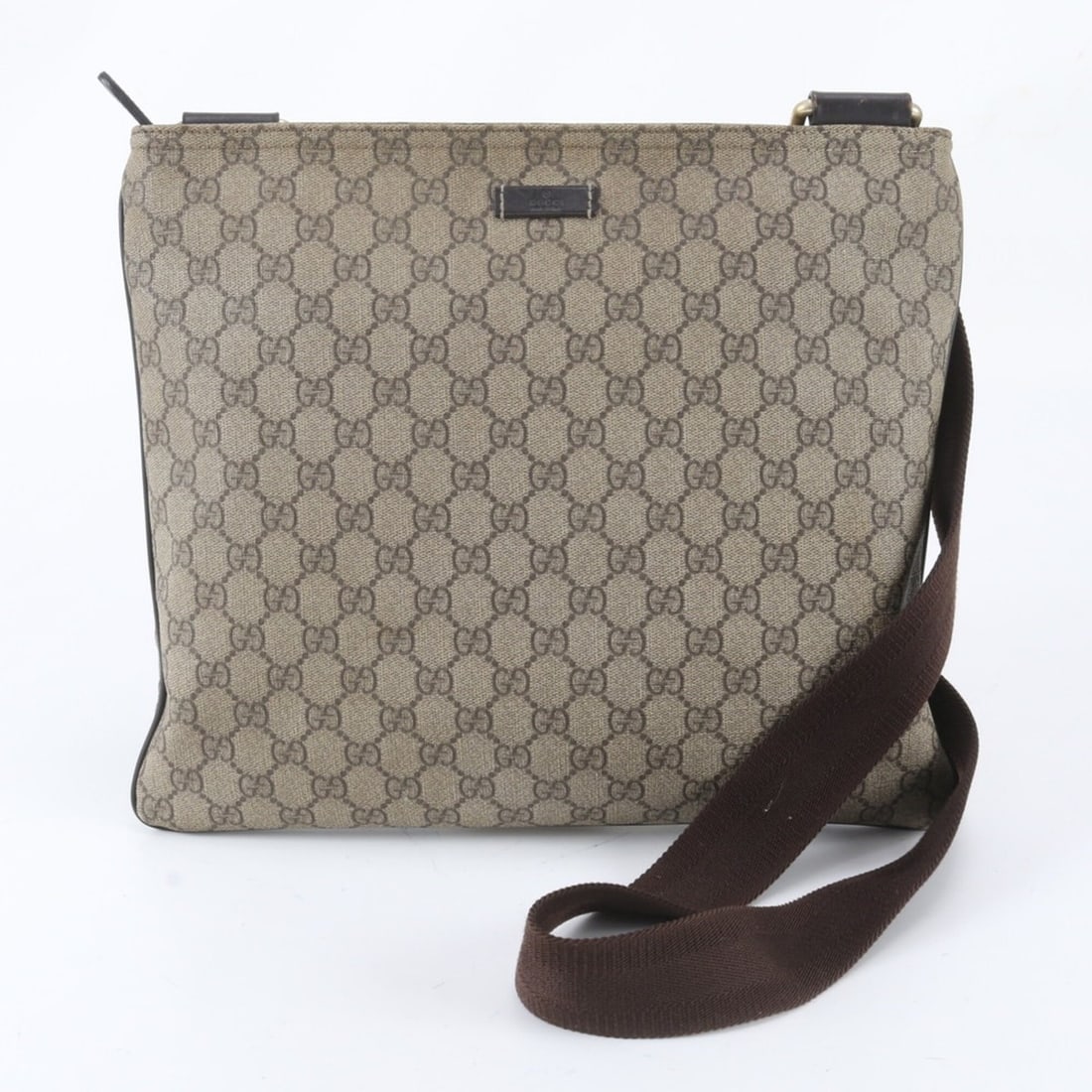 Gucci GG Supreme 201446 Leather Shoulder Bag Messenger Tote for Men: --- Catalog ---Category: SizeSize (HxWxD): 30cm x 35cm x 1cm / 11.81'' x 13.77'' x 0.39''Category: DesignType: Shoulder bag, Tote bagColor: BrownGender: MenMaterial: Leather , Coated canvas Category: 