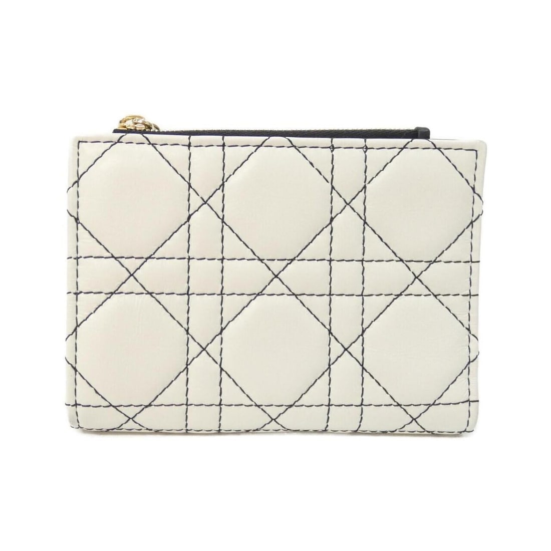 Christian Dior LADY DIOR DAHLIA Wallet S6037ONJZ: --- Catalog ---Category: SizeSize (HxWxD): 9cm x 12cm x 2.5cm / 3.54'' x 4.72'' x 0.98''Category: DesignType: Wallet (bi-fold)Color: Black, WhiteGender: WomenMaterial: Leather Leather/Fur Type: Lamb