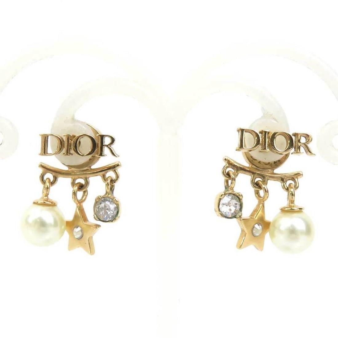 Christian Dior earrings, metal, gold, women's, h32333k: --- Catalog ---Category: SizeSize (HxWxD): 17.00mm x 12.00mm / 0.67'' x 0.47''Category: DesignType: Stud earringsColor: GoldGender: WomenMaterial: MetalCategory: GeneralBrand: Christian Dior--- Item L