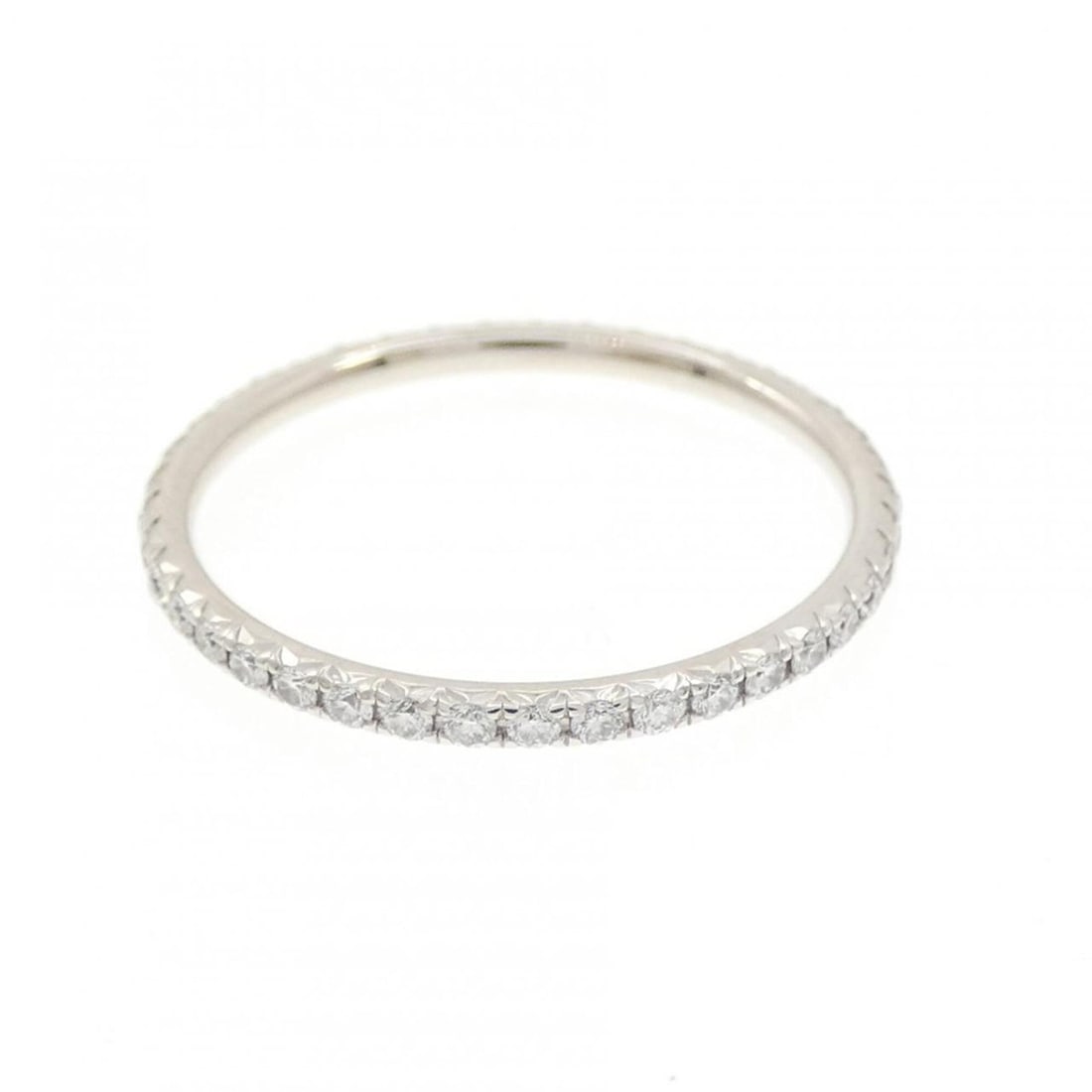 Tiffany Metro Ring: --- Catalog ---Category: SizeJP Size: 10.5US Size: 5.5Category: DesignType: Band ringStone: DiamondGender: WomenMaterial: White gold (18K)Category: GeneralBrand: Tiffany--- Item List ---Section:
