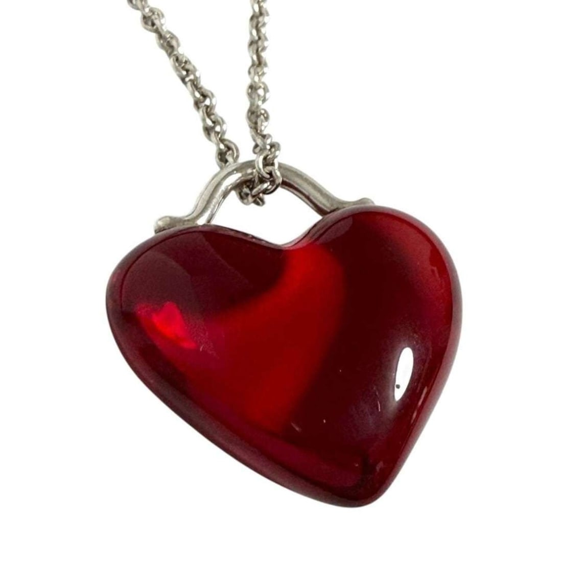 Tiffany & Co. Women's Heart Pendant Necklace, Sterling Silver 925: --- Catalog ---Category: SizeNeck Circumference: 40 cm / 15.74''Category: DesignGender: WomenMaterial: Silver 925Necklace Type: Pendant necklaceCategory: GeneralBrand: Tiffany--- Item List ---Section: