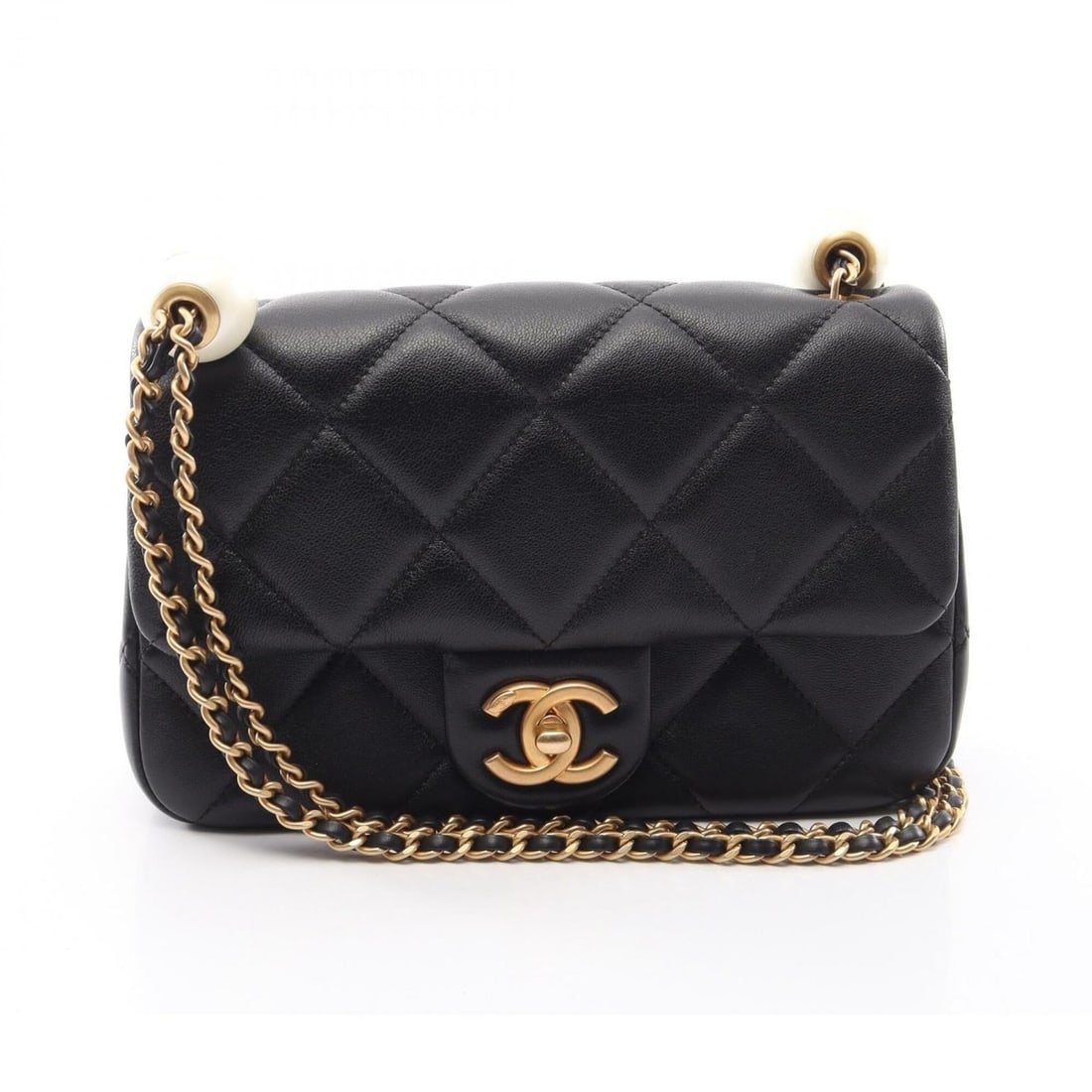 Chanel Matelassé Small Flap Chain Shoulder Bag/Handbag, Lambskin Leather, Women's, Black: --- Catalog ---Category: SizeSize (HxWxD): 13cm x 21cm x 6cm / 5.11'' x 8.26'' x 2.36''Category: DesignType: Handbag, Shoulder bagColor: BlackGender: WomenMaterial: Leather Hardware Color: GoldLeather