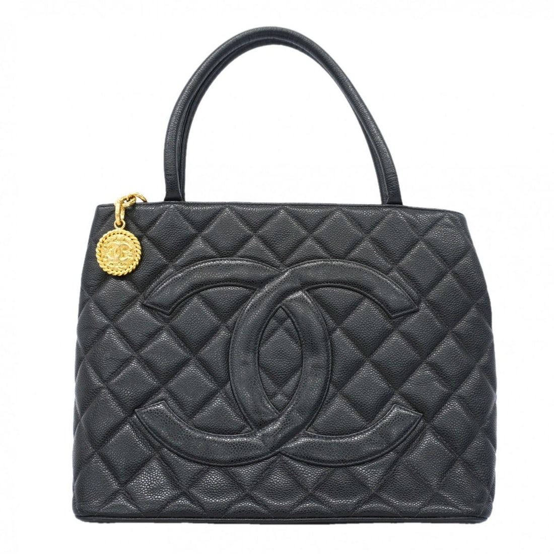 Chanel Tote Bag, Reissue Tote, Caviar Leather, Black, Women's, P3164629: --- Catalog ---Category: SizeSize (HxWxD): 24.5cm x 30cm x 15cm / 9.64'' x 11.81'' x 5.9''Category: DesignType: Tote bagColor: BlackGender: WomenMaterial: Grained Calfskin Hardware Color: GoldCategory