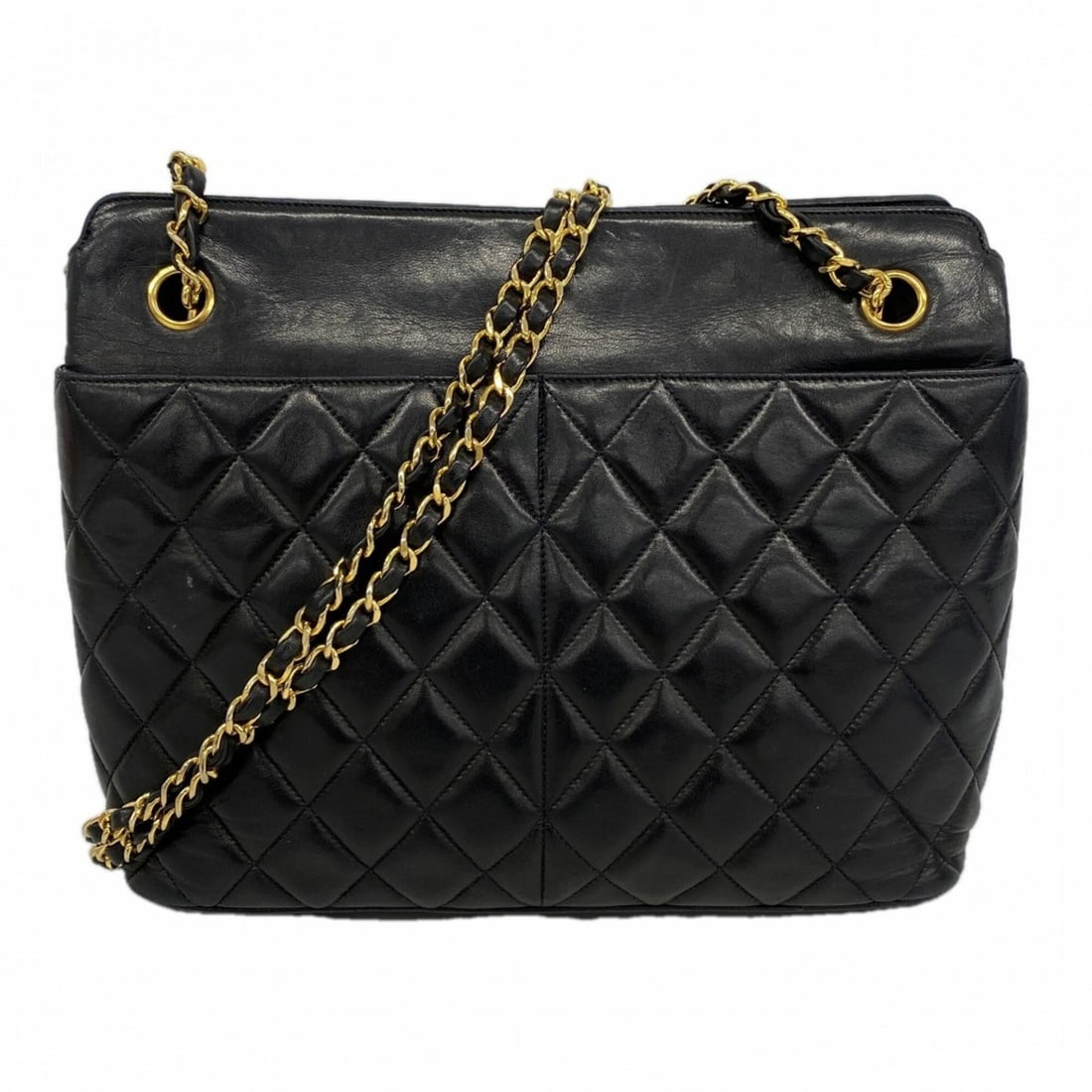 Chanel Matelassé Chain Shoulder Bag, Lambskin, Black, Women's, P3084439: --- Catalog ---Category: SizeSize (HxWxD): 24cm x 29cm x 9.5cm / 9.44'' x 11.41'' x 3.74''Category: DesignType: Shoulder bagColor: BlackGender: WomenMaterial: Leather Hardware Color: GoldLeather/Fur T