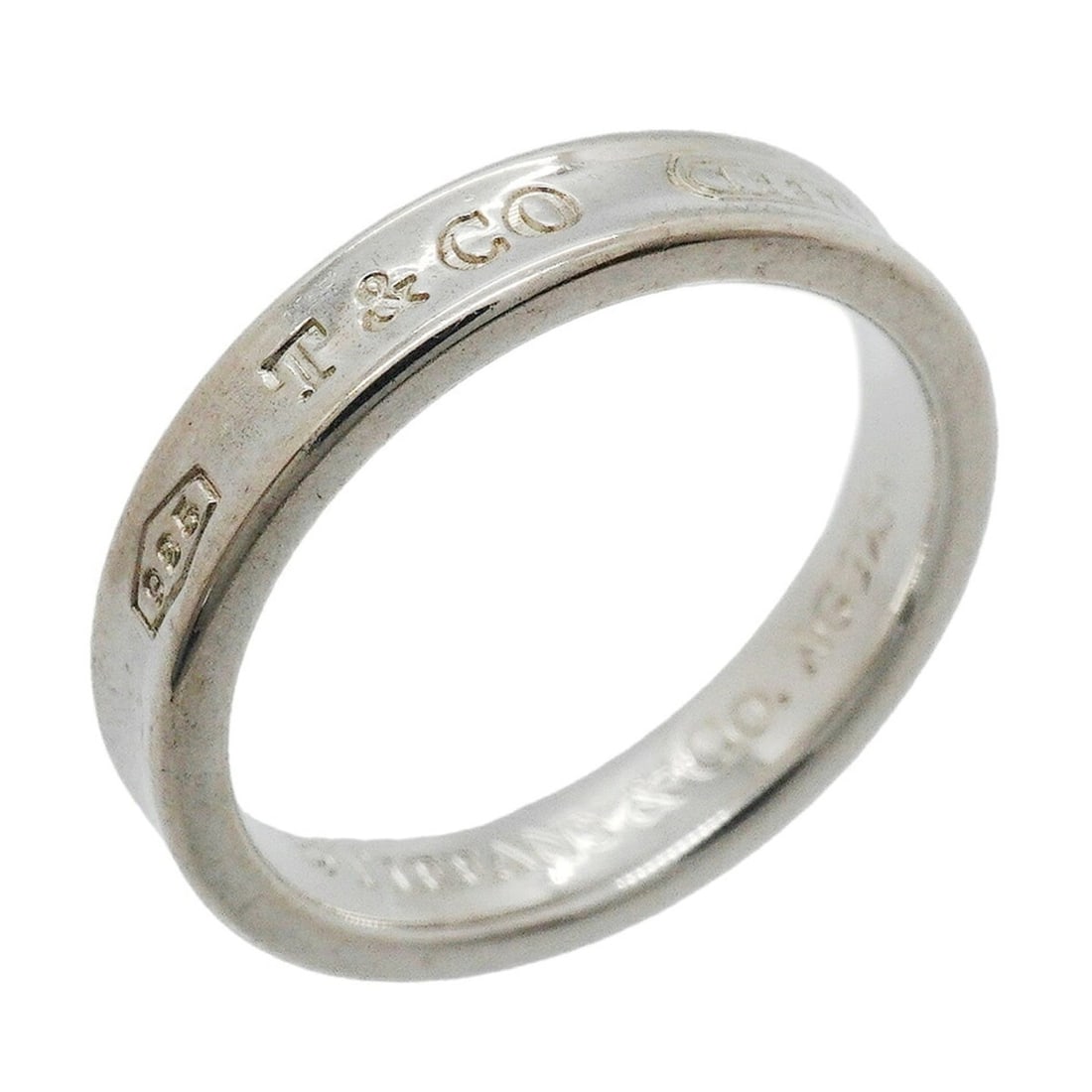 Tiffany & Co. Narrow Ring, Sterling Silver 925, Size 12.5 (Women's): --- Catalog ---Category: SizeJP Size: 12.5US Size: 6.5Category: DesignType: Band ringGender: WomenMaterial: Silver 925Category: GeneralBrand: Tiffany--- Item List ---Section: ConditionRanking: Rank AB