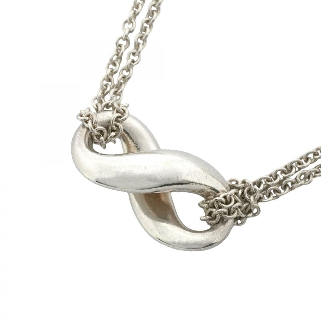 Tiffany & Co. Infinity Double Chain Necklace, Sterling Silver 925, Women's: --- Catalog ---Category: SizePendant Size: 9.5mm x 18.5mm / 0.37'' x 0.72''Neck Circumference: 40 cm / 15.74''Category: DesignGender: WomenMaterial: Silver 925Necklace Type: NecklaceCategory: GeneralB
