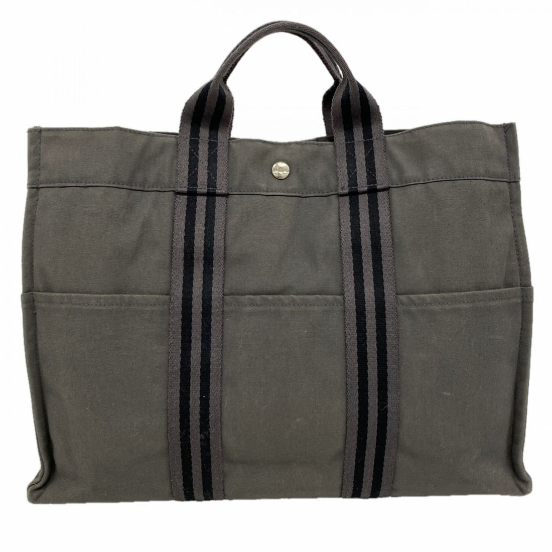 Hermes Fourre-Tout MM Canvas Tote Bag, Gray, Men's & Women's: --- Catalog ---Category: SizeSize (HxWxD): 32cm x 42.5cm x 10cm / 12.59'' x 16.73'' x 3.93''Category: DesignType: Tote bagColor: GrayGender: Men,WomenMaterial: Canvas Hardware Color: SilverCategory: G
