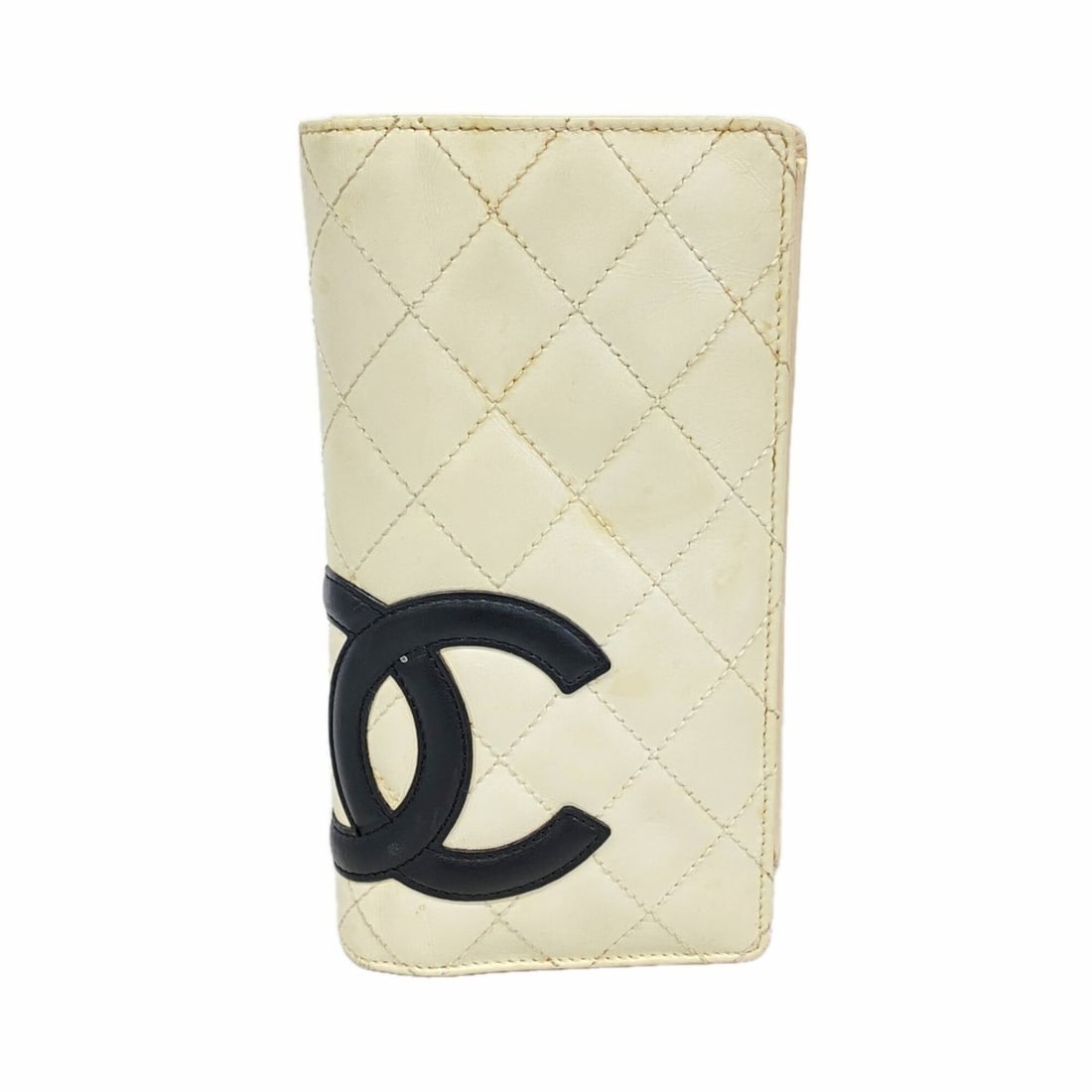 Chanel Cambon Lambskin Long Wallet, White, Women's: --- Catalog ---Category: SizeSize (HxWxD): 18.5cm x 10cm x 2cm / 7.28'' x 3.93'' x 0.78''Category: DesignType: Long wallet (bi-fold)Color: WhiteGender: WomenMaterial: Leather Leather/Fur Type: Lambski