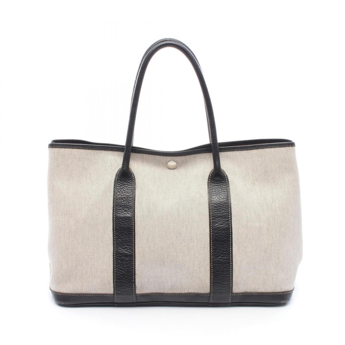 Hermes Garden Party PM Tote Bag Handbag Toile H Buffle Women's Gray/Black: --- Catalog ---Category: SizeSize (HxWxD): 25cm x 36cm x 17cm / 9.84'' x 14.17'' x 6.69''Category: DesignType: Handbag, Tote bagColor: Black, GrayGender: WomenMaterial: Toile H , Buffalo leather Categ