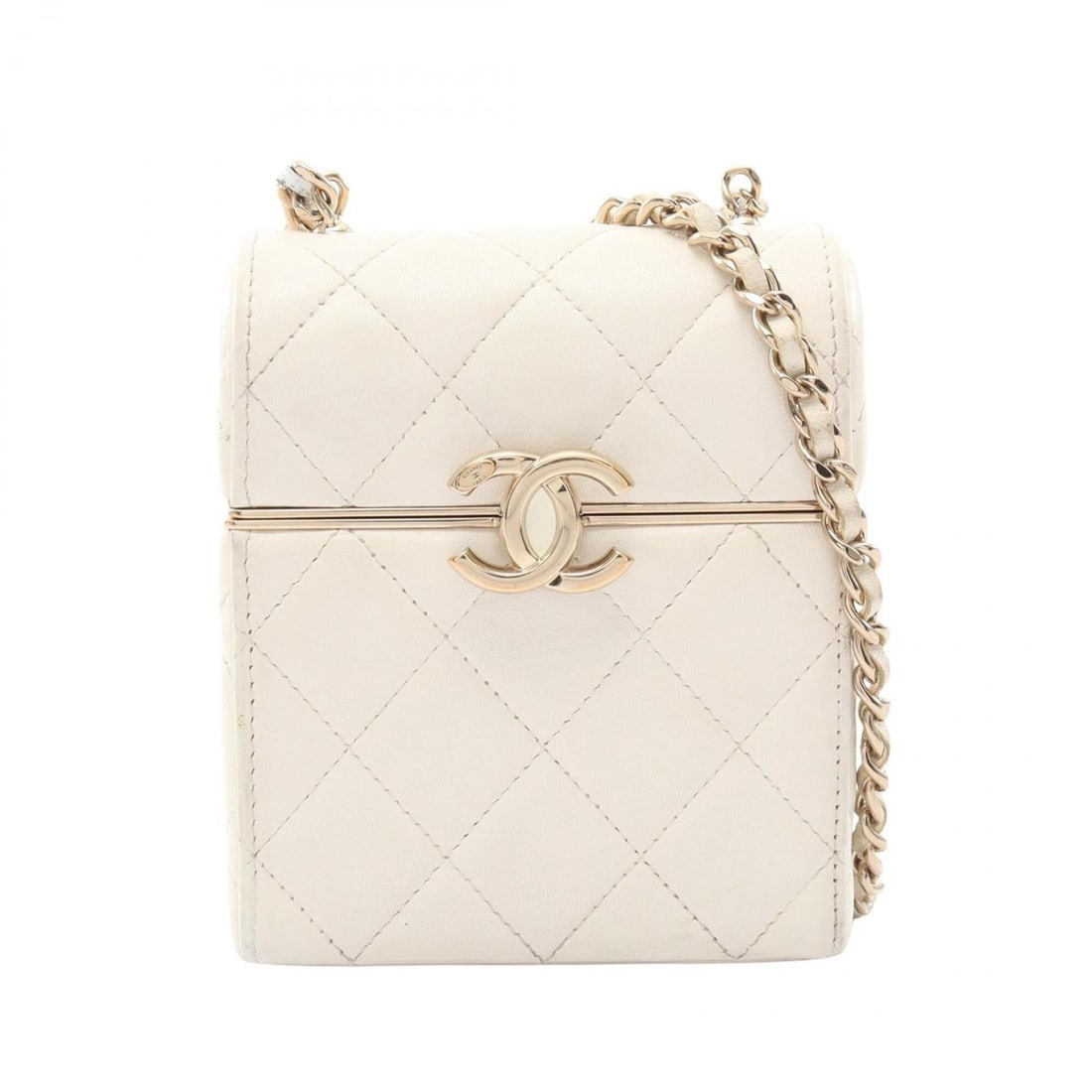 Chanel Matelassé Mini Shoulder Bag/Handbag, Lambskin Leather, Women's, White: --- Catalog ---Category: SizeSize (HxWxD): 12cm x 9.5cm x 4.5cm / 4.72'' x 3.74'' x 1.77''Category: DesignType: Handbag, Shoulder bagColor: WhiteGender: WomenMaterial: Leather Leather/Fur Type: Lambsk