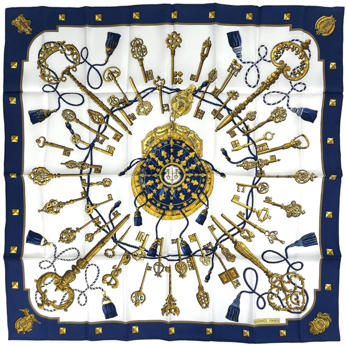 Hermes Carre 90 Key Pattern Scarf/Muffler, Silk, Navy, Women's: --- Catalog ---Category: SizeSize (LxW): 89cm x 88cm / 35.03'' x 34.64''Category: DesignType: ScarfColor: NavyGender: WomenMaterial: Silk Category: GeneralBrand: Hermes--- Item List ---Section: Condit
