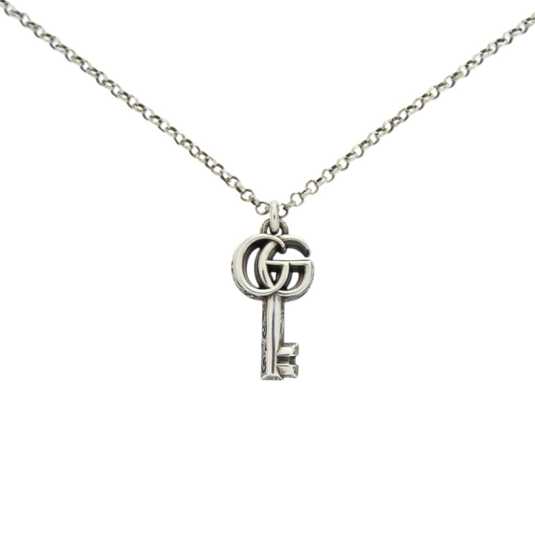 Gucci Arabesque Double G Key 627757 Sterling Silver 925 Necklace 0831 GUCCI Men's: --- Catalog ---Category: SizePendant Size: 32mm x 16mm / 1.25'' x 0.62''Neck Circumference: 50 cm / 19.68''Category: DesignColor: SilverGender: MenMaterial: Silver 925Necklace Type: NecklaceCategory: 