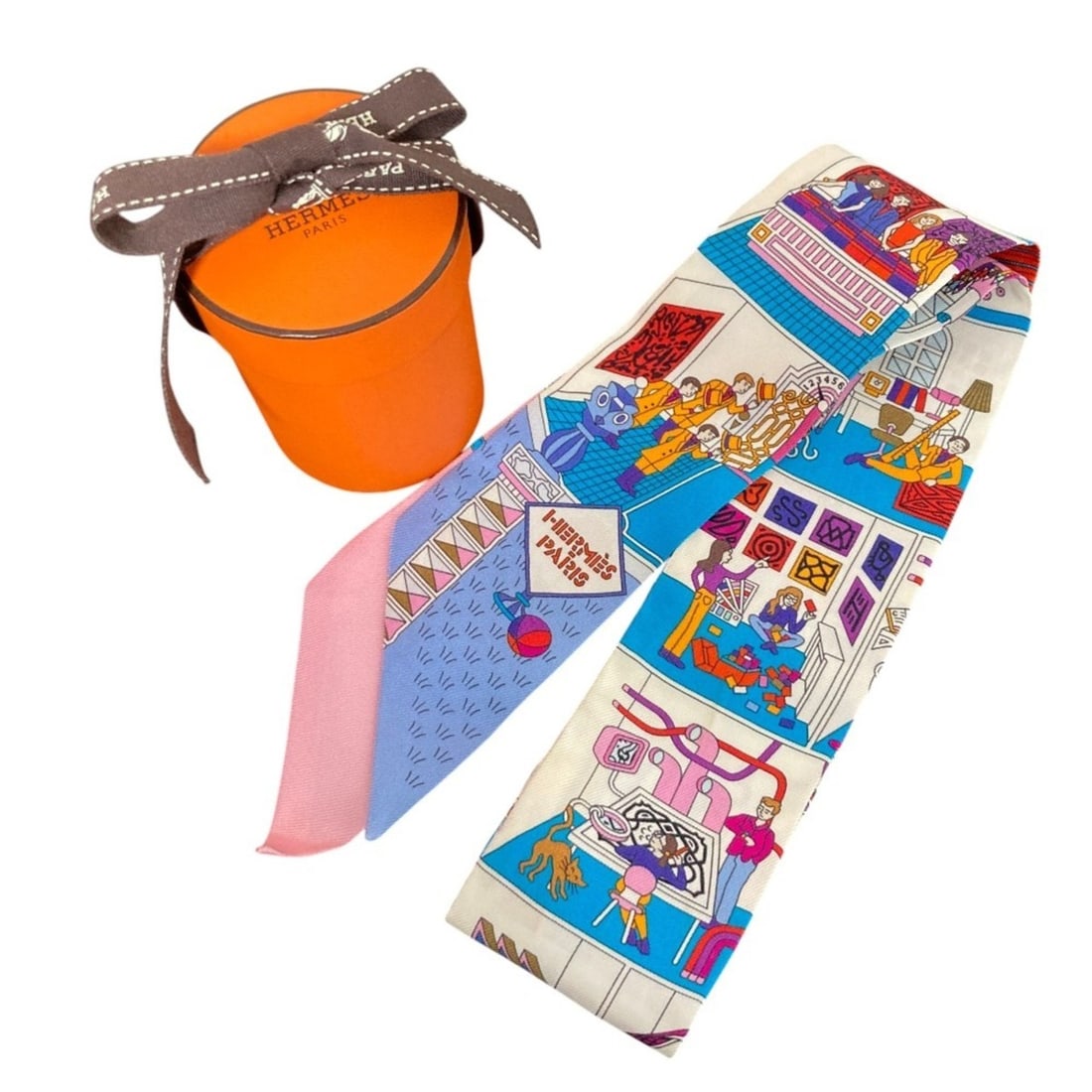 HERMES La Maison Des Carres Silk Twilly Scarf, White, for Women: --- Catalog ---Category: SizeSize (LxW): 85cm x 5cm / 33.46'' x 1.96''Category: DesignType: ScarfColor: WhiteGender: WomenMaterial: Silk Category: GeneralBrand: Hermes--- Item List ---Section: Conditi