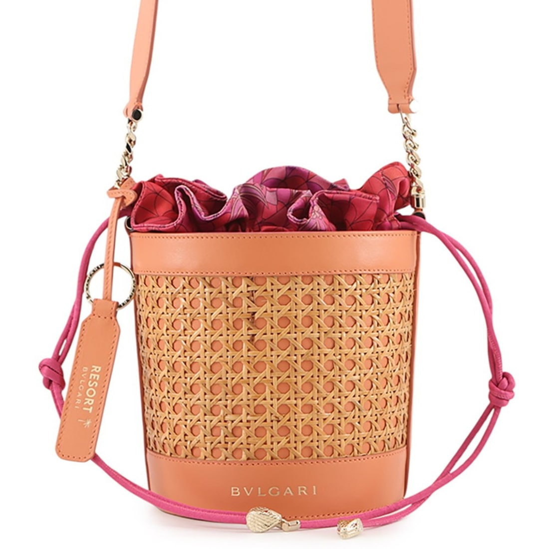 Bulgari Serpenti Bucket Bag Shoulder Leather Rattan BVLGARI Handbag: --- Catalog ---Category: SizeWeight: 520g / 1.14lb.Size (HxWxD): 17cm x 15.5cm x 15cm / 6.69'' x 6.1'' x 5.9''Strap Length: 99.5cm - 114.5cm / 39.17'' - 45.07''Category: DesignType: Handbag, Shoulder 