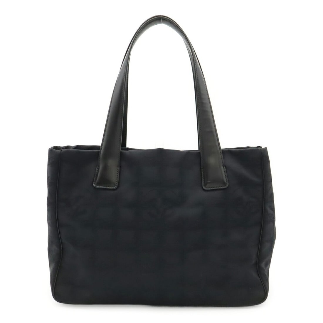 CHANEL New Travel Line Tote PM Bag Shoulder Nylon Jacquard Leather Black A20457: --- Catalog ---Category: SizeSize (HxWxD): 22cm x 29cm x 12cm / 8.66'' x 11.41'' x 4.72''Category: DesignType: Shoulder bag, Tote bagColor: BlackGender: Women,MenMaterial: Nylon , Leather Category: Ge
