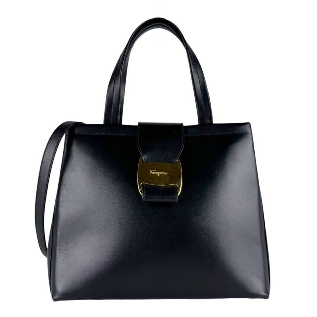 Salvatore Ferragamo handbag/shoulder bag, Vara leather, black, women's, z10463: --- Catalog ---Category: SizeSize (HxWxD): 20cm x 27cm x 11cm / 7.87'' x 10.62'' x 4.33''Category: DesignType: Handbag, Shoulder bagColor: BlackGender: WomenMaterial: Leather Category: GeneralBrand: S