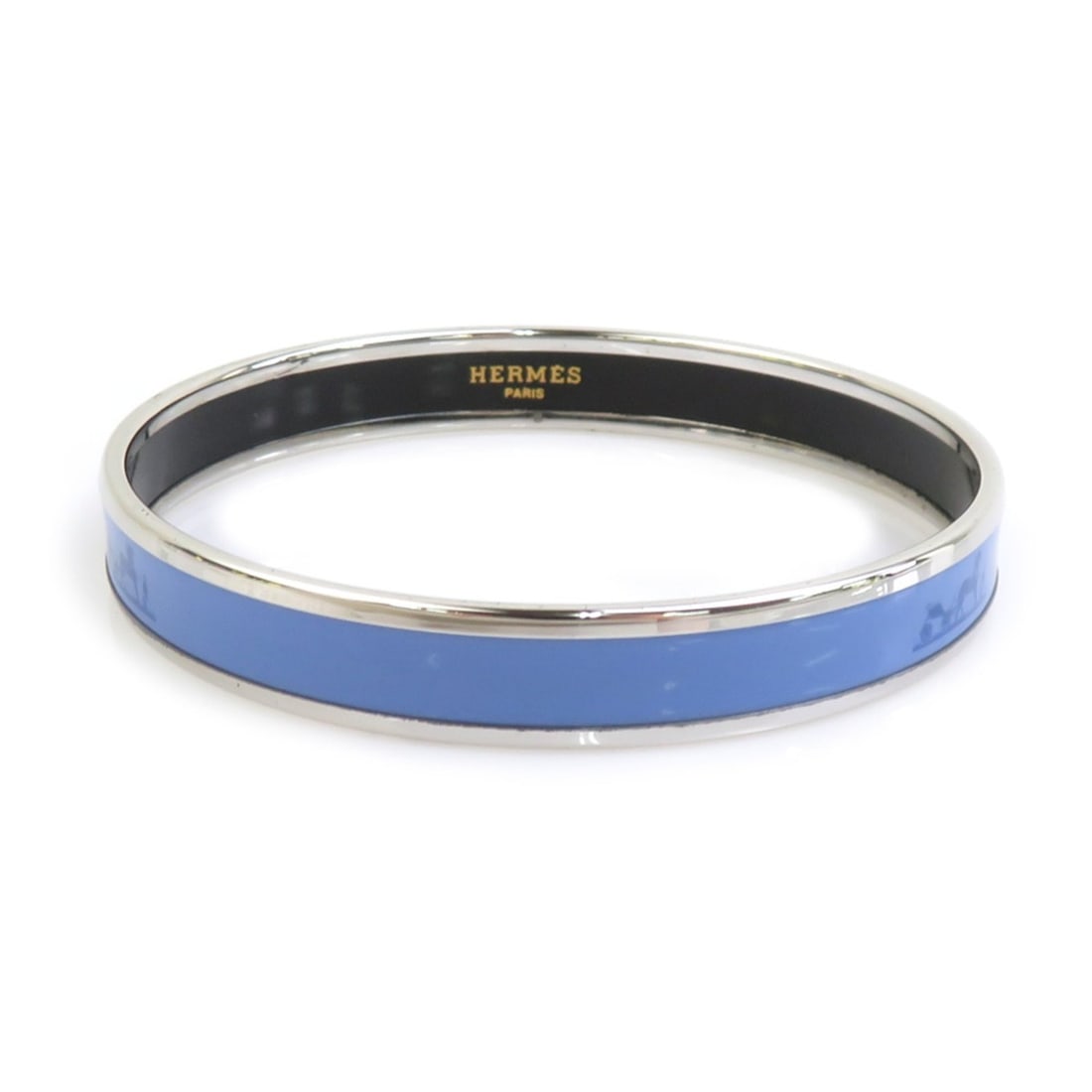 Hermes HERMES Bangle Bracelet Email Metal Enamel Silver Blue Women's e62049a: --- Catalog ---Category: SizeLength: 20.8cm / 8.18''Category: DesignType: BangleColor: Blue, SilverGender: WomenMaterial: Enamel, MetalCategory: GeneralBrand: HermesCountry of Origin: Austria--- Item 