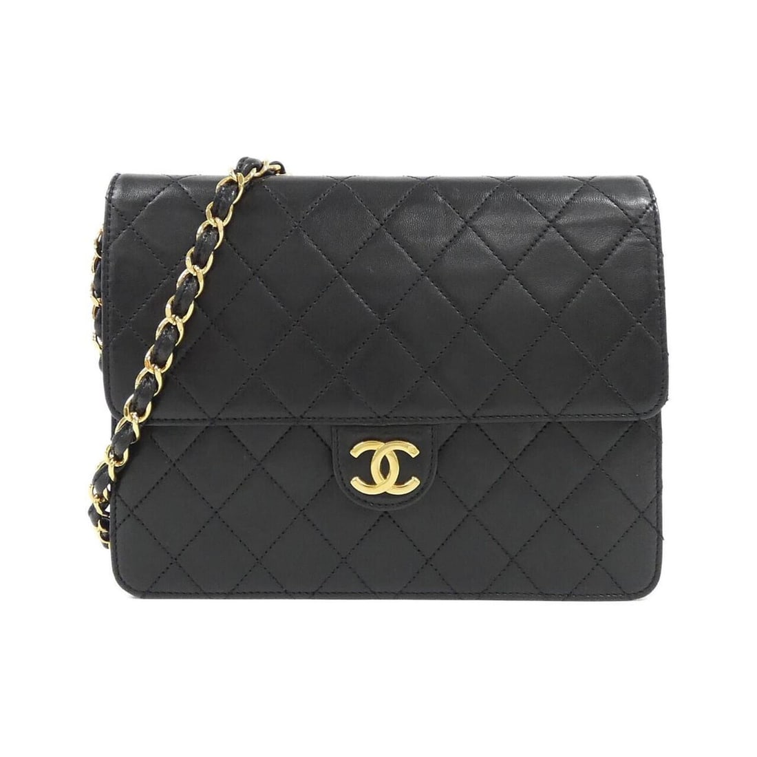 Chanel 03569 Shoulder Bag: --- Catalog ---Category: SizeSize (HxWxD): 17.5cm x 22cm x 5.5cm / 6.88'' x 8.66'' x 2.16''Category: DesignType: Shoulder bagColor: BlackGender: WomenMaterial: Leather Leather/Fur Type: LambskinCatego