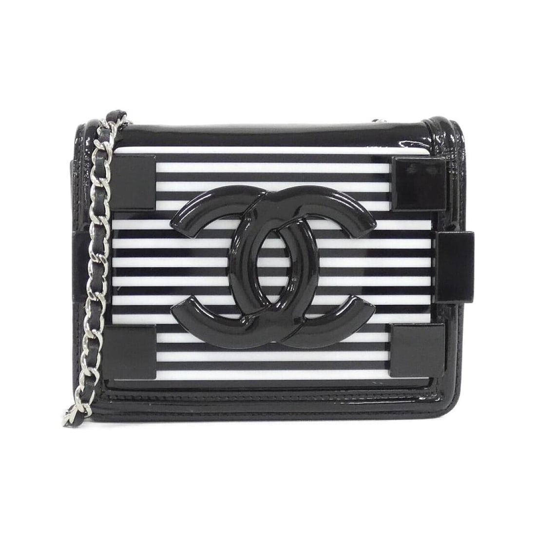 Chanel Boy line 92071 shoulder bag: --- Catalog ---Category: SizeSize (HxWxD): 12cm x 15cm x 4cm / 4.72'' x 5.9'' x 1.57''Category: DesignType: Shoulder bagColor: Black, WhiteGender: WomenMaterial: Leather Hardware Color: