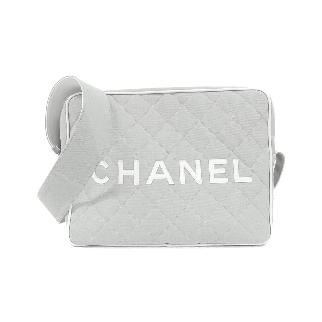 Chanel Sport Line Shoulder Bag: --- Catalog ---Category: SizeSize (HxWxD): 24cm x 32cm x 9.5cm / 9.44'' x 12.59'' x 3.74''Category: DesignType: Shoulder bagColor: Gray, WhiteGender: WomenMaterial: Canvas Hardware Color: