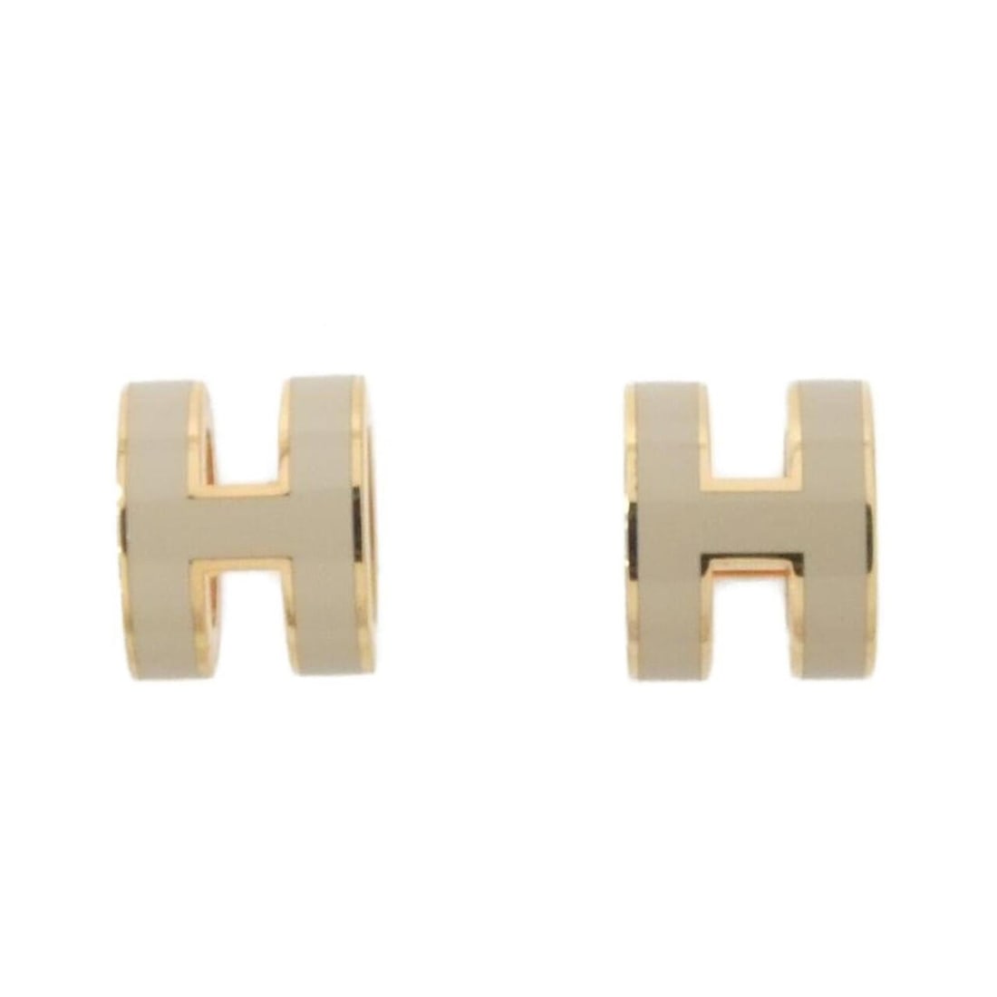 Hermes Pop H MINI 608002FO Earrings: --- Catalog ---Category: SizeSize (HxWxD): 9.00mm x 7.00mm / 0.35'' x 0.28''Category: DesignType: Stud earringsColor: Beige, Rose goldGender: WomenCategory: GeneralMPN: 608002FOBrand: Hermes--- Item