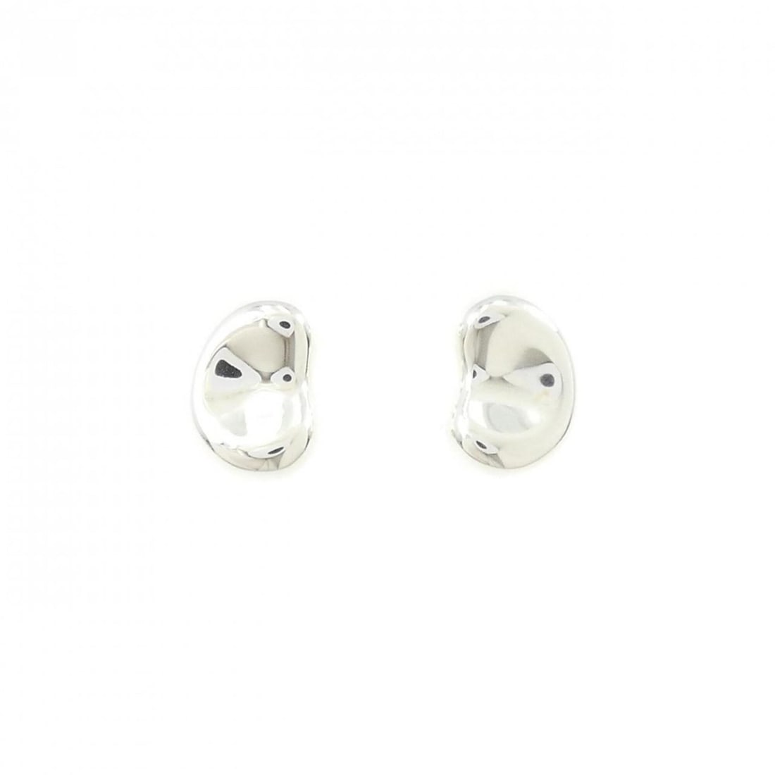 Tiffany Beans Earrings: --- Catalog ---Category: SizeSize (HxWxD): 11.20mm x 8.00mm / 0.44'' x 0.31''Category: DesignType: Stud earringsGender: WomenMaterial: Silver 925Category: GeneralBrand: Tiffany--- Item List ---Section