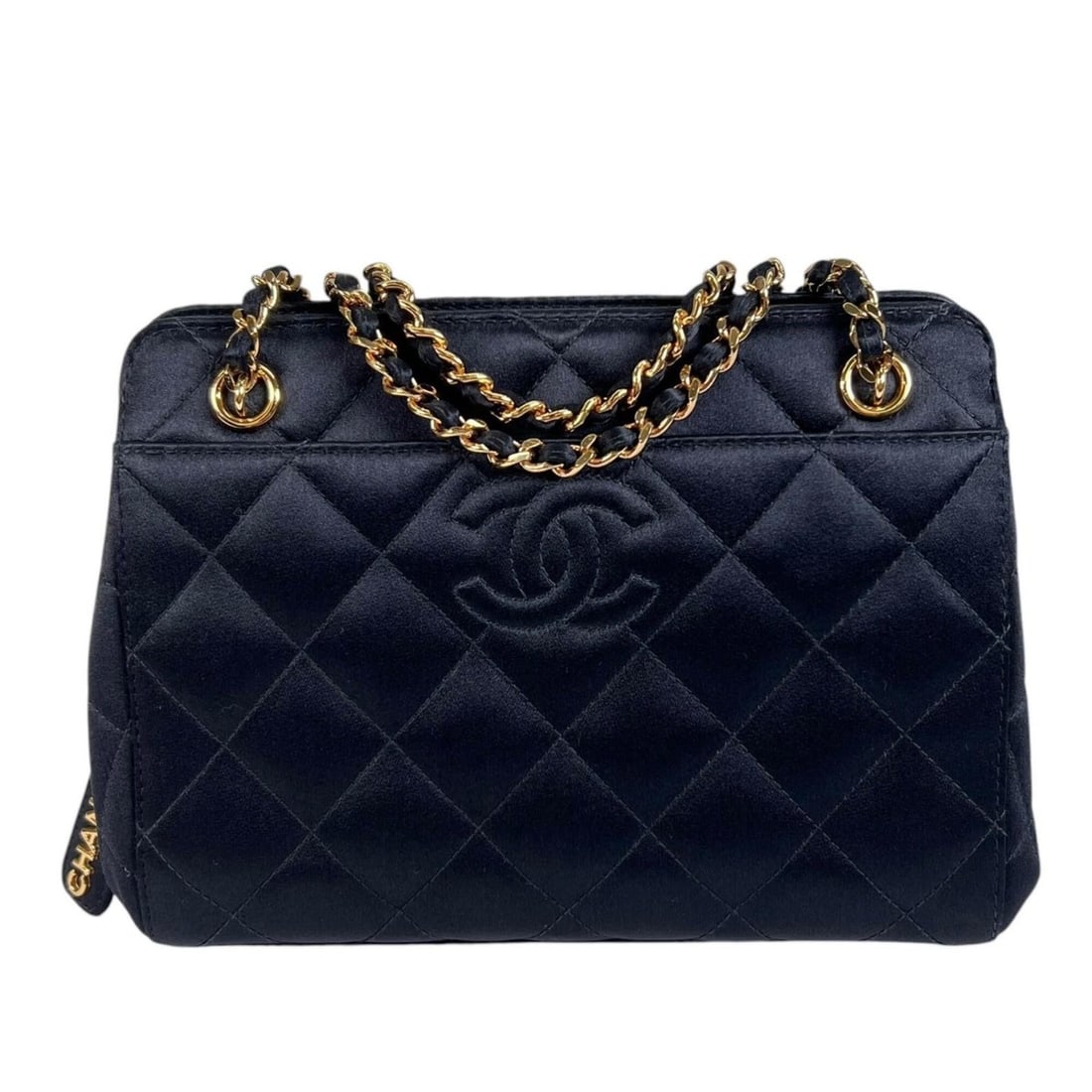 CHANEL Matelassé Shoulder Bag, Satin, Black, Women's, Coco Mark: --- Catalog ---Category: SizeStrap Drop: 32cm / 12.59''Size (HxWxD): 14cm x 20cm x 7cm / 5.51'' x 7.87'' x 2.75''Strap Length: 64cm / 25.19''Category: DesignType: Shoulder bagColor: BlackGender: Women