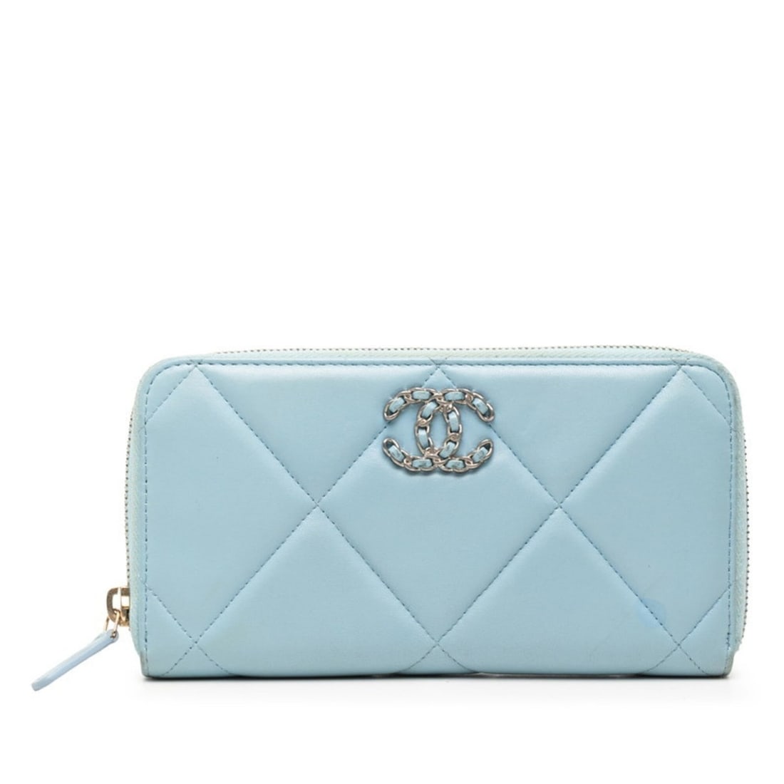 Chanel 19 Matelassé Coco Mark Long Zip Wallet, Blue Lambskin, Women's CHANEL: --- Catalog ---Category: SizeSize (HxWxD): 10cm x 19cm x 2.5cm / 3.93'' x 7.48'' x 0.98''Category: DesignType: Long wallet (bi-fold)Color: BlueGender: WomenMaterial: Leather Leather/Fur Type: Lambskin