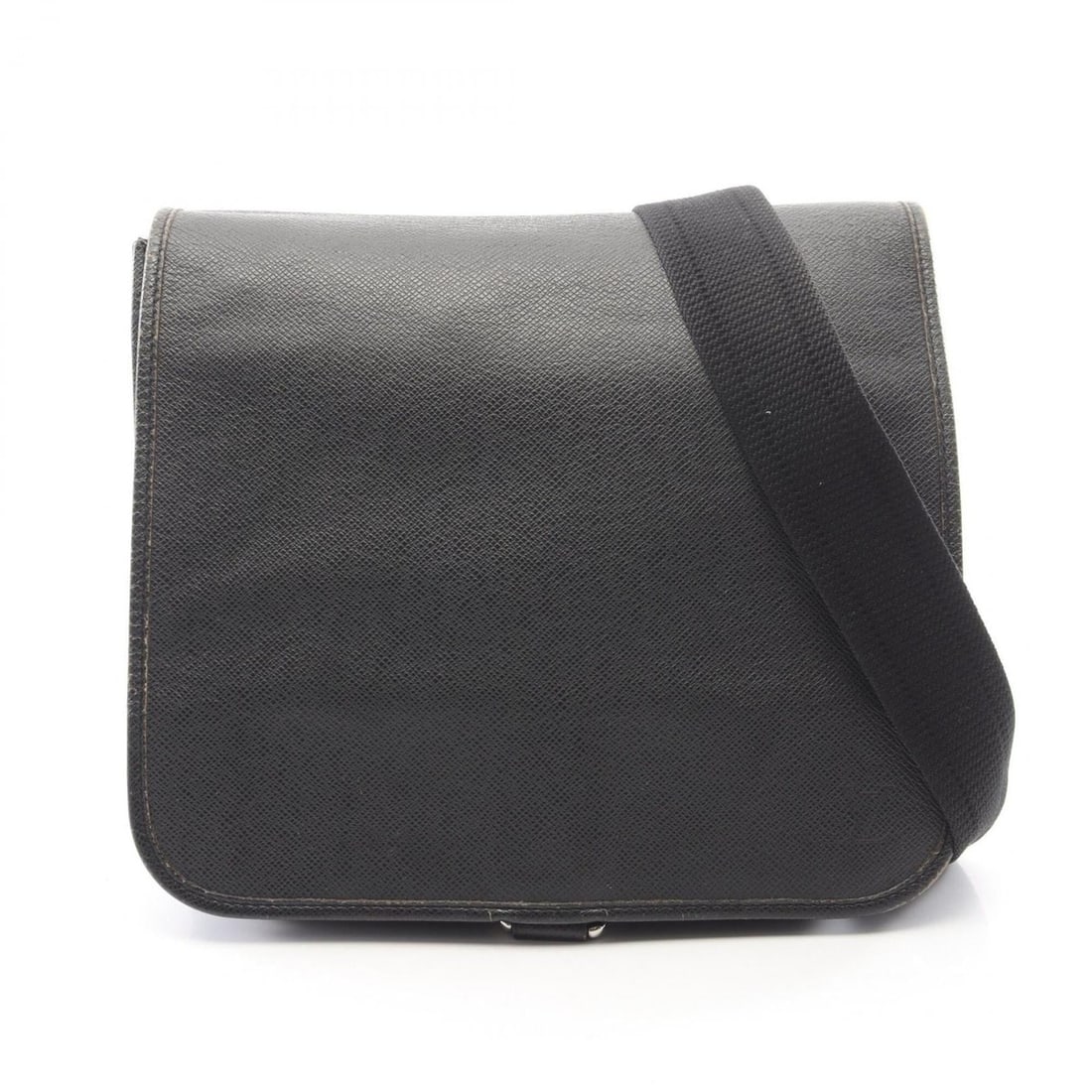 Louis Vuitton Andrey Shoulder Bag Handbag Leather Taiga Men's Black M32482: --- Catalog ---Category: SizeSize (HxWxD): 26cm x 28cm x 8cm / 10.23'' x 11.02'' x 3.14''Category: DesignType: Handbag, Shoulder bagColor: Ardoise, BlackGender: MenMaterial: Taiga leather Category: Ge