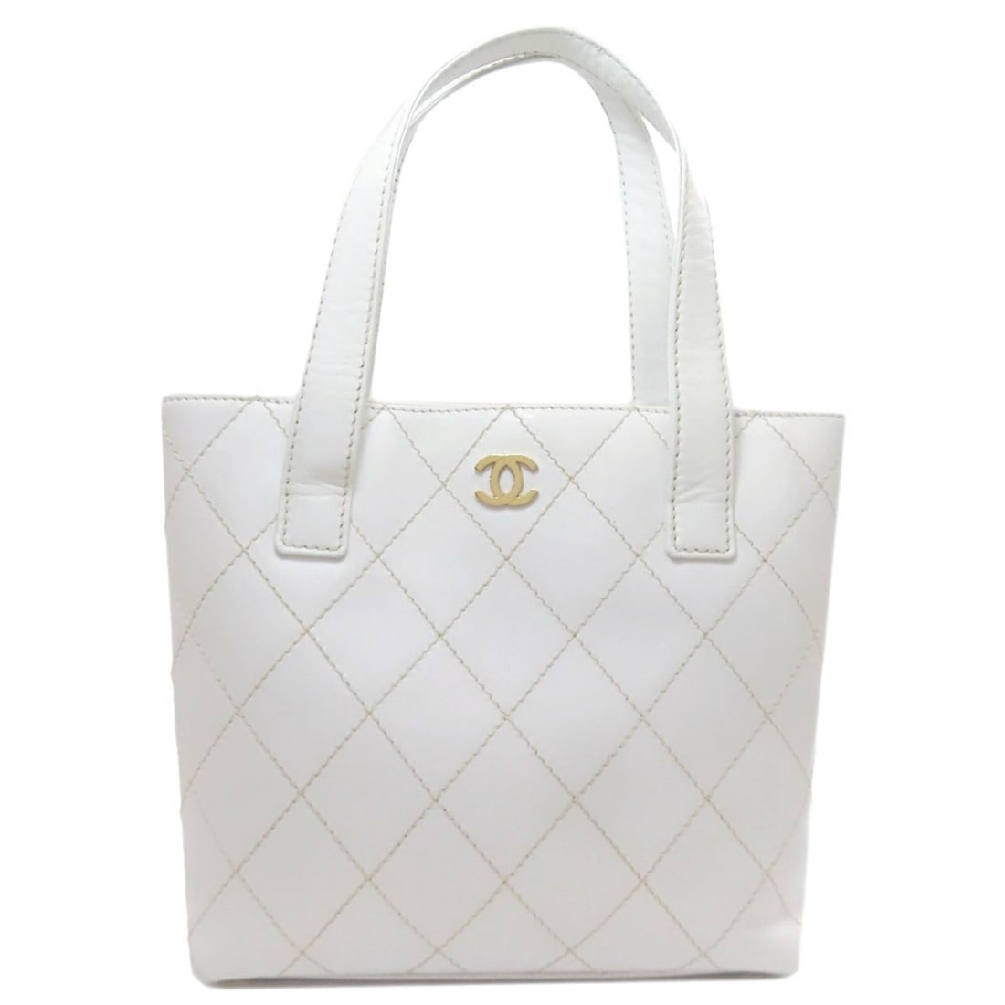 Chanel Wild Stitch Gold Hardware Tote Bag Calfskin Women's CHANEL: --- Catalog ---Category: SizeSize (HxWxD): 24cm x 30cm x 7cm / 9.44'' x 11.81'' x 2.75''Handle Length: 37cm / 14.56''Category: DesignType: Tote bagColor: WhiteGender: WomenMaterial: Leather Leather/Fu