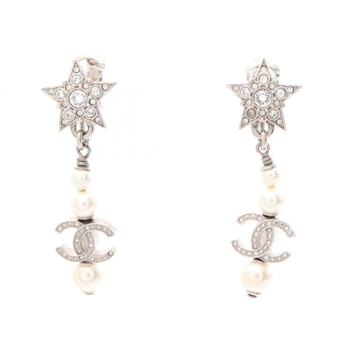 Chanel Coco Mark Star Swing Earrings, Stainless Steel, Faux Pearl, Rhinestone, Women's, Silver Tone: --- Catalog ---Category: SizeSize (HxWxD): 42.00mm x 13.00mm / 1.65'' x 0.51''Category: DesignType: Drop earringsColor: SilverGender: WomenMaterial: Artificial pearl, Rhinestone, Stainless steelCatego