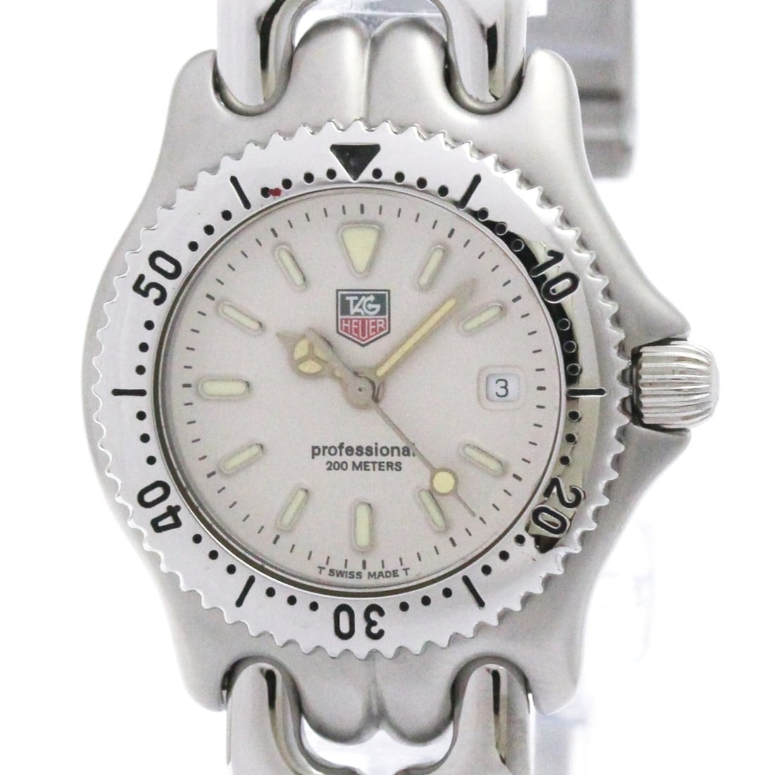 TAG HEUER Sel Professional 200M Steel Ladies Watch S99.015: --- Catalog ---Category: SizeCase Diameter: 28mm / 1.1''Category: DesignType: WristwatchStyle: Dress/FormalGender: WomenColor (Dial): WhiteMaterial (Band): Stainless steelMaterial (Case): Stainless st