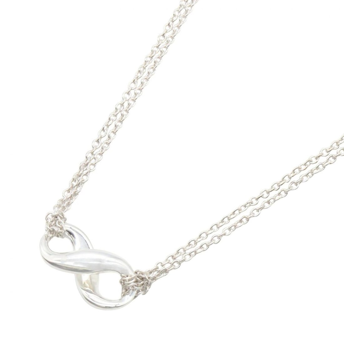 Tiffany & Co. Infinity Necklace, Sterling Silver 925, Women's, Tone, 60014061: --- Catalog ---Category: SizePendant Size: 9mm x 18mm / 0.35'' x 0.7''Neck Circumference: 42.5 cm / 16.73''Category: DesignColor: SilverGender: WomenMaterial: Silver 925Necklace Type: NecklaceCategory