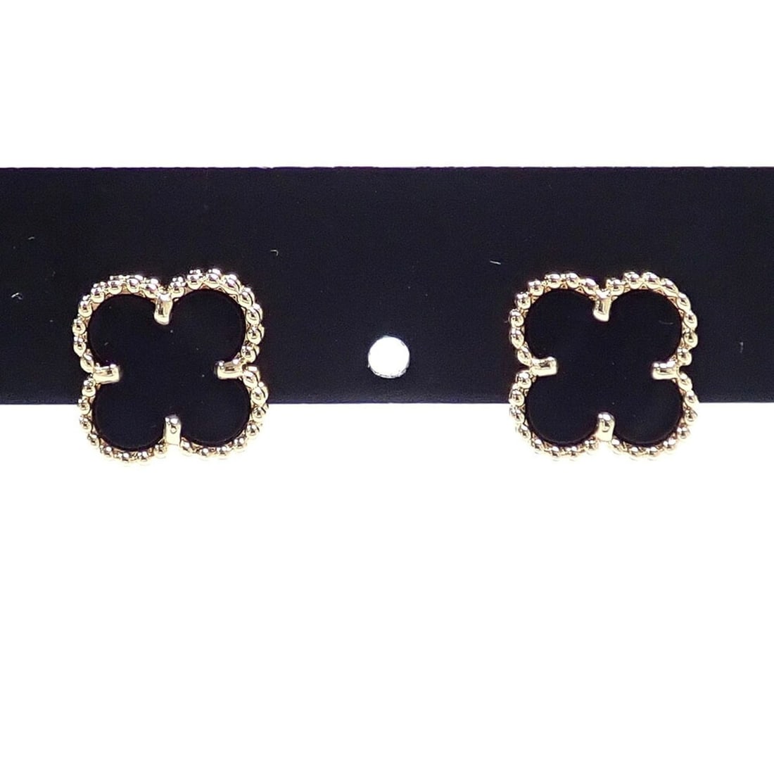 Van Cleef & Arpels Sweet Alhambra Earrings for Women, 18K Yellow Gold, 2.5g, 750: --- Catalog ---Category: SizeWeight: 2.5g / 0.08oz.Size (HxWxD): 9.00mm x 9.00mm x 14.00mm / 0.35'' x 0.35'' x 0.55''Category: DesignType: Stud earringsGender: WomenMaterial: Yellow gold (18K)Category