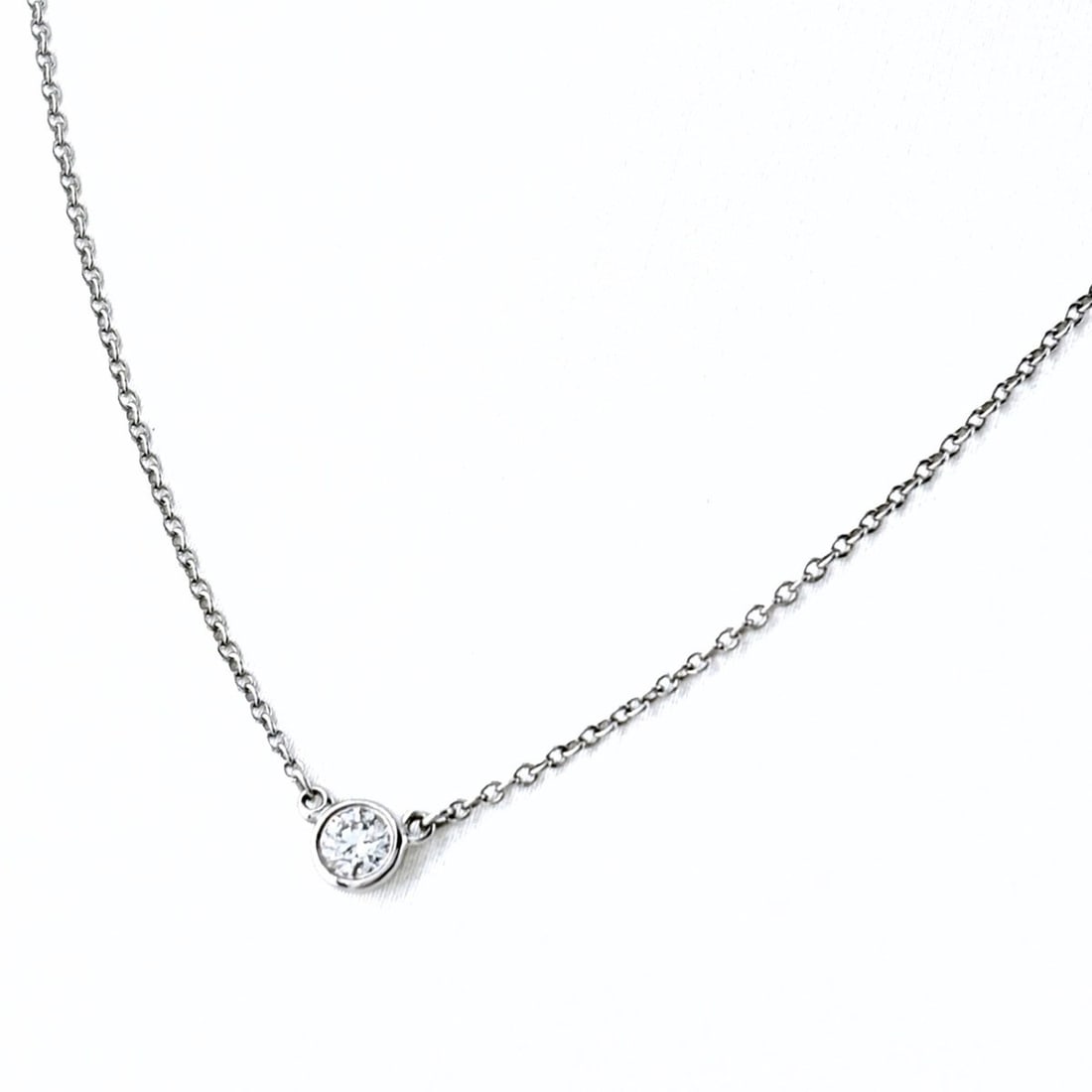 Tiffany & Co. By the Yard Necklace, Platinum Pendant, Diamond Pt950, Diamond, Women's: --- Catalog ---Category: SizePendant Size: 4mm x 4mm / 0.15'' x 0.15''Neck Circumference: 40.5 cm / 15.94''Category: DesignColor: SilverGender: WomenMaterial: Platinum 950Pendant Type: PendantNecklace
