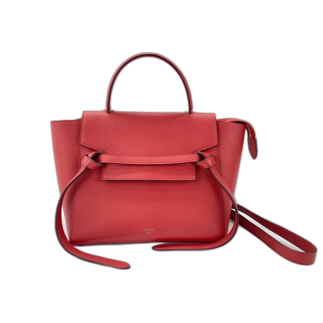 Celine belt bag shoulder leather red: --- Catalog ---Category: SizeSize (HxWxD): 18cm x 25cm x 13cm / 7.08'' x 9.84'' x 5.11''Category: DesignType: Shoulder bagColor: Red colorGender: WomenMaterial: Leather Category: GeneralBrand: Celine-