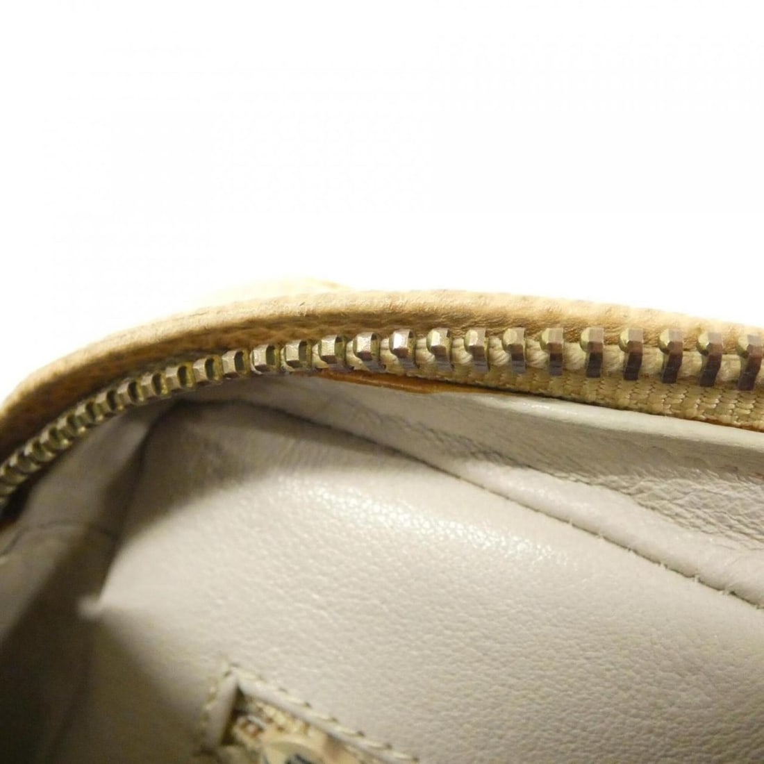 Chanel shoulder bag - 8