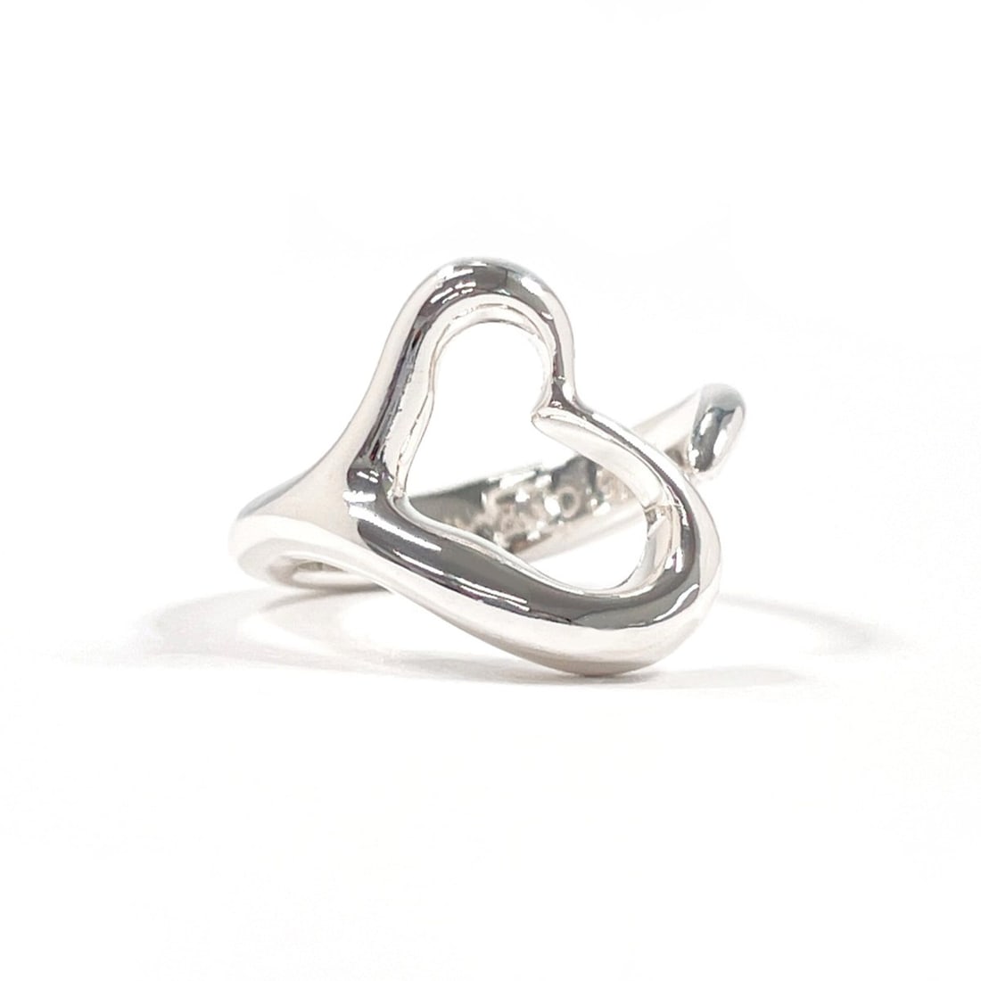 TIFFANY&Co. Tiffany Open Heart Elsa Peretti Ring, Sterling Silver 925, Size 11, Silver, Women's: --- Catalog ---Category: SizeJP Size: 6US Size: 11Category: DesignType: Band ringColor: SilverGender: WomenMaterial: Silver 925Category: GeneralBrand: Tiffany--- Item List ---Section: ConditionRanking