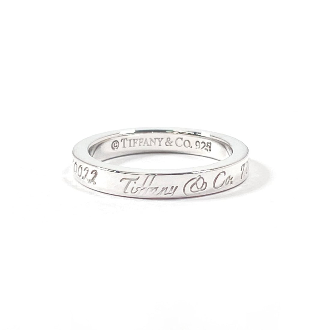 TIFFANY&Co. Tiffany Notes Narrow New York Ring, Sterling Silver 925, Size 9, Silver, Women's: --- Catalog ---Category: SizeJP Size: 9US Size: 5Category: DesignType: Band ringColor: SilverGender: WomenMaterial: Silver 925Category: GeneralBrand: Tiffany--- Item List ---Section: ConditionRanking: